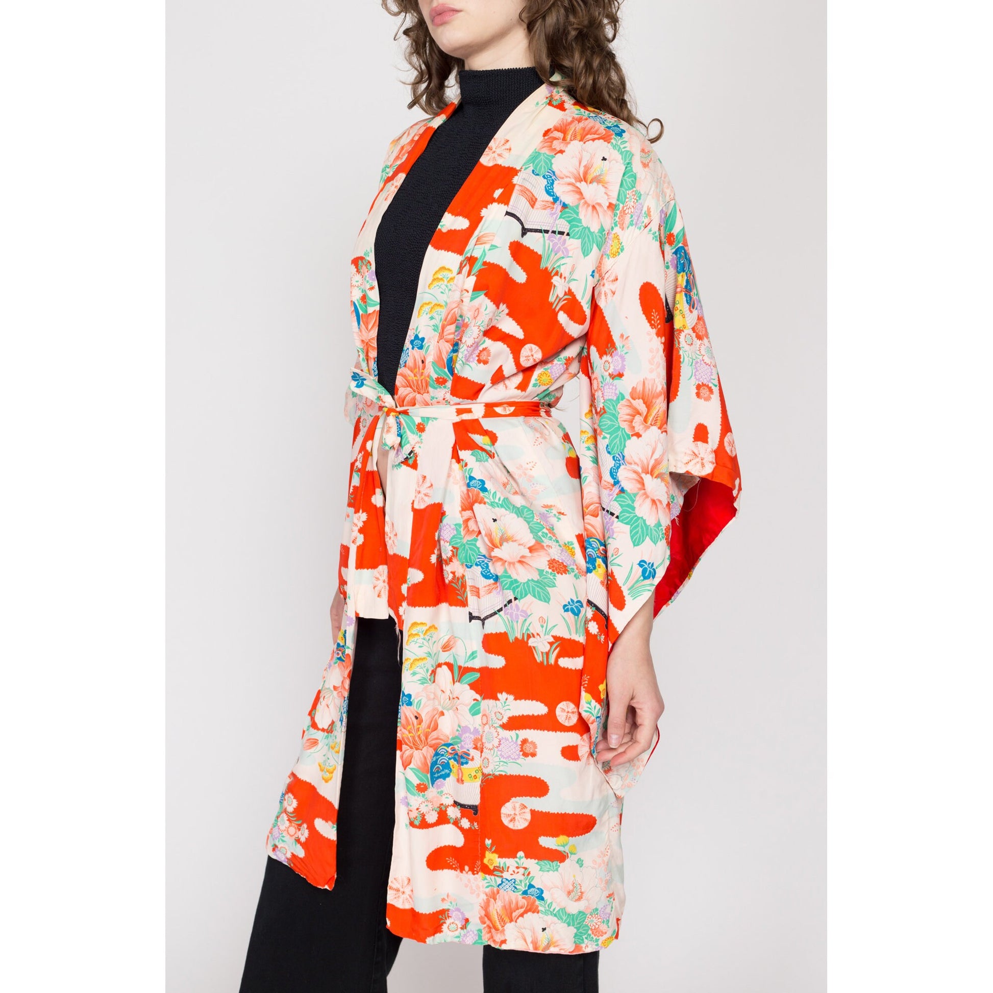 Sm-Med Vintage Japanese Floral Print Kimono | Boho Asian Jacket Midi Robe