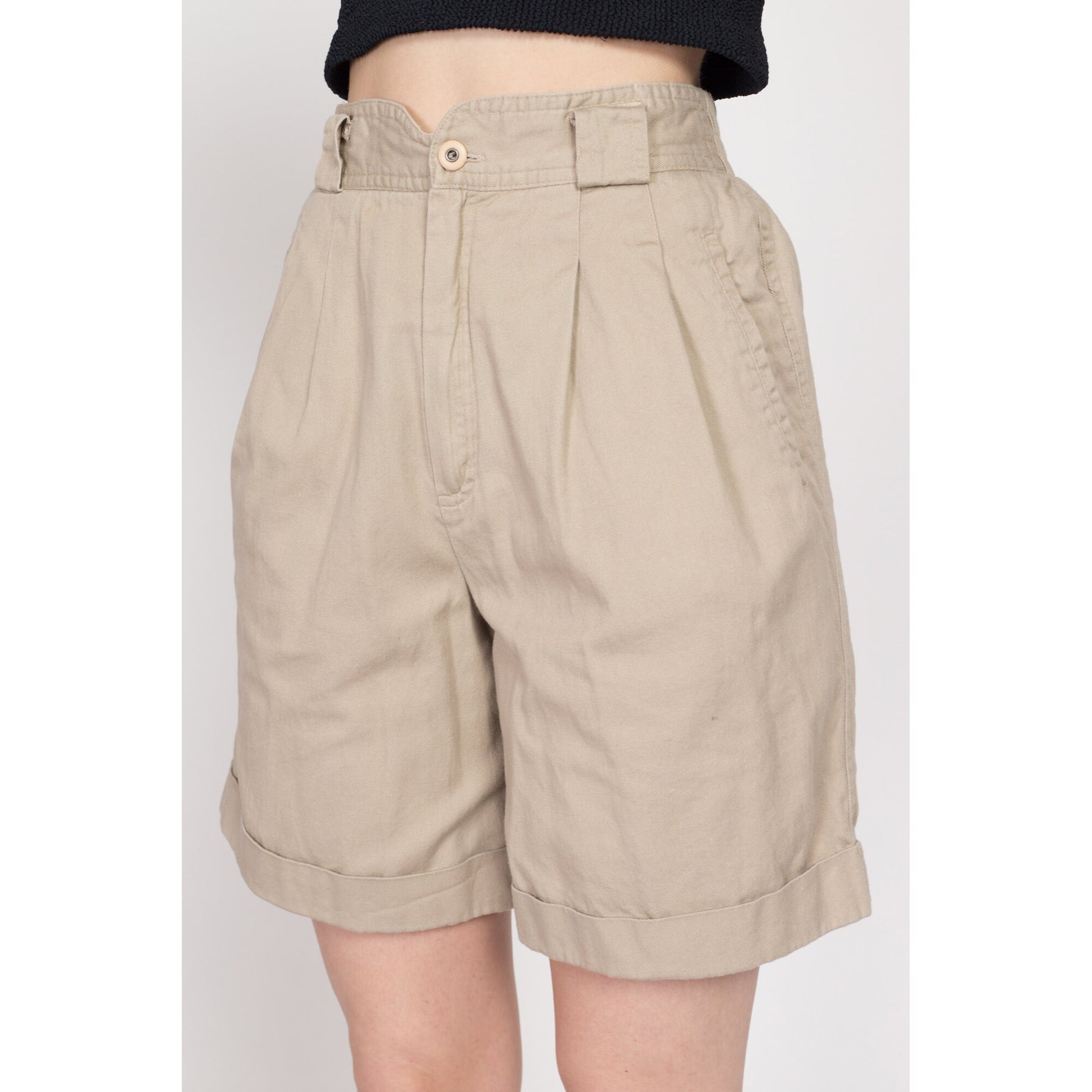 XS-Sm 80s Khaki High Waisted Pleated Shorts 24"-27" | Vintage Cotton Casual Mom Shorts
