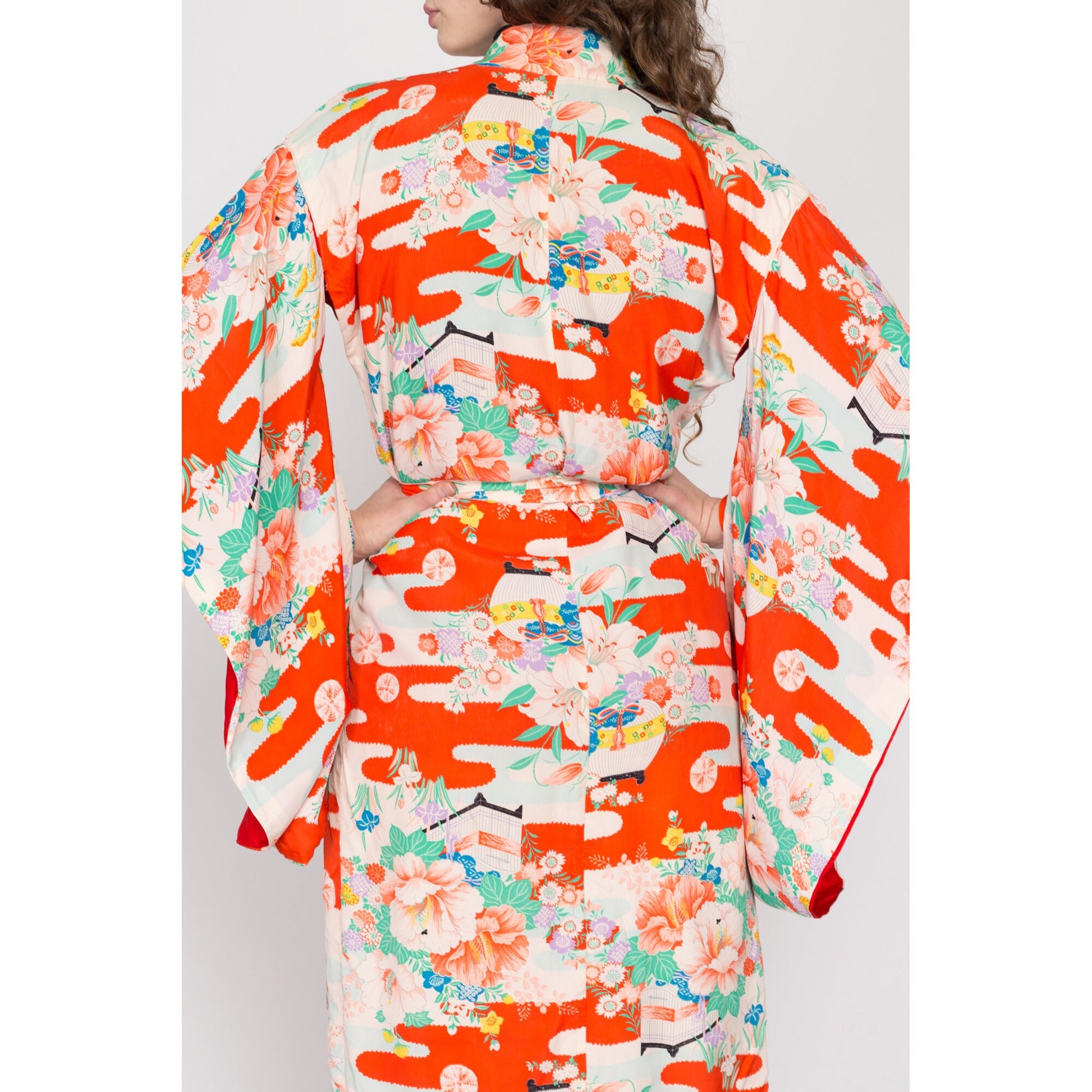 Sm-Med Vintage Japanese Floral Print Kimono | Boho Asian Jacket Midi Robe