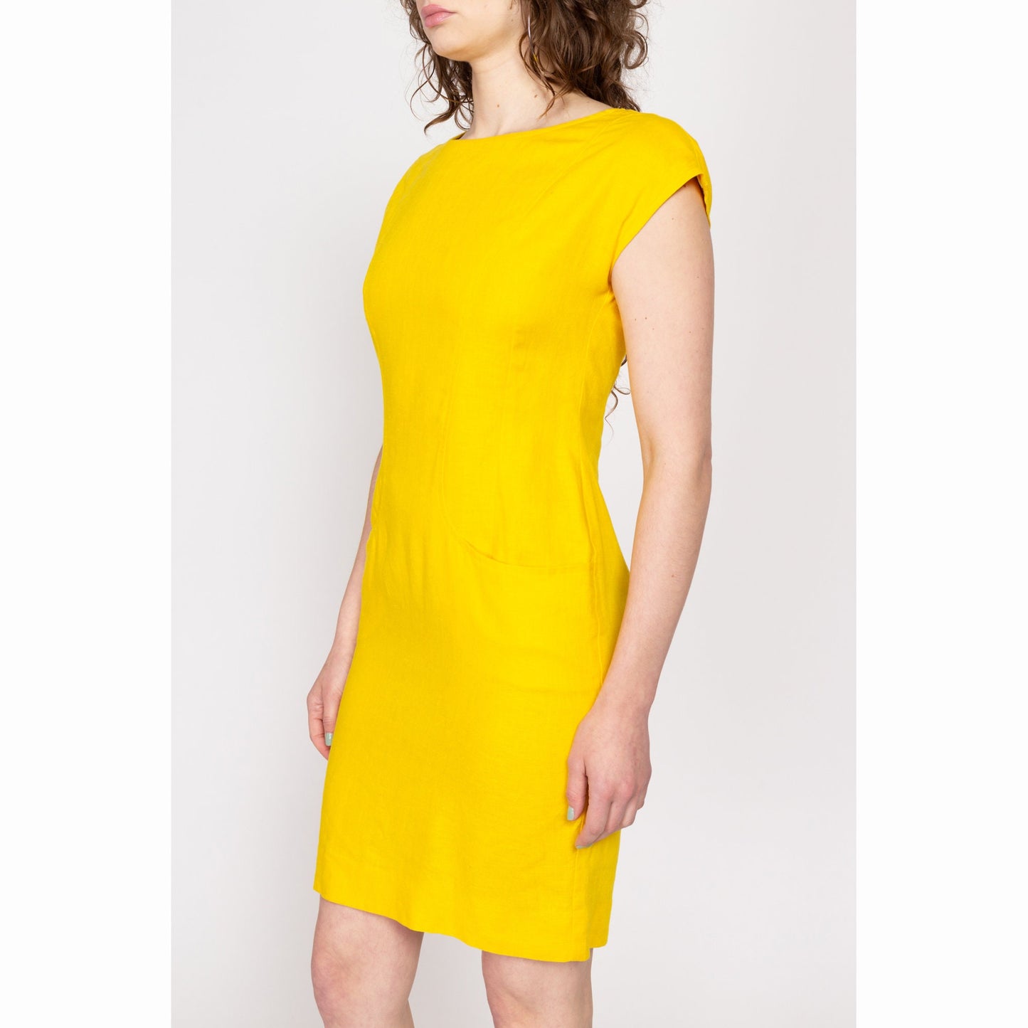 Medium 80s Yellow Linen Low Back Mini Dress | Vintage Button Back Cap Sleeve Shift Cocktail Dress