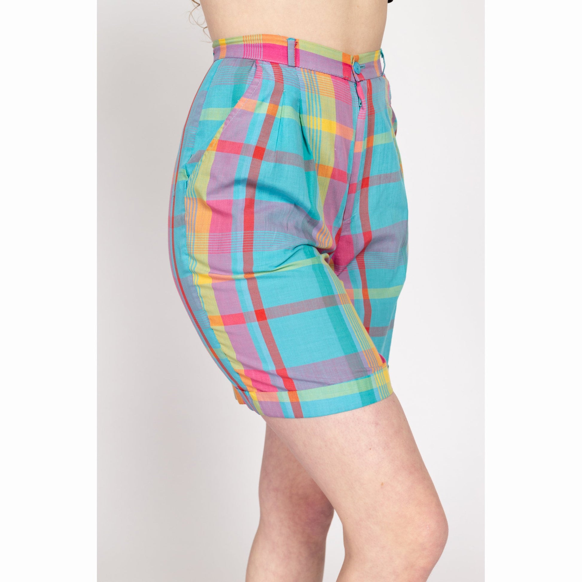 Small 80s Madras Plaid High Waisted Shorts 25.5" | Vintage High Waisted Casual Pleated Shorts