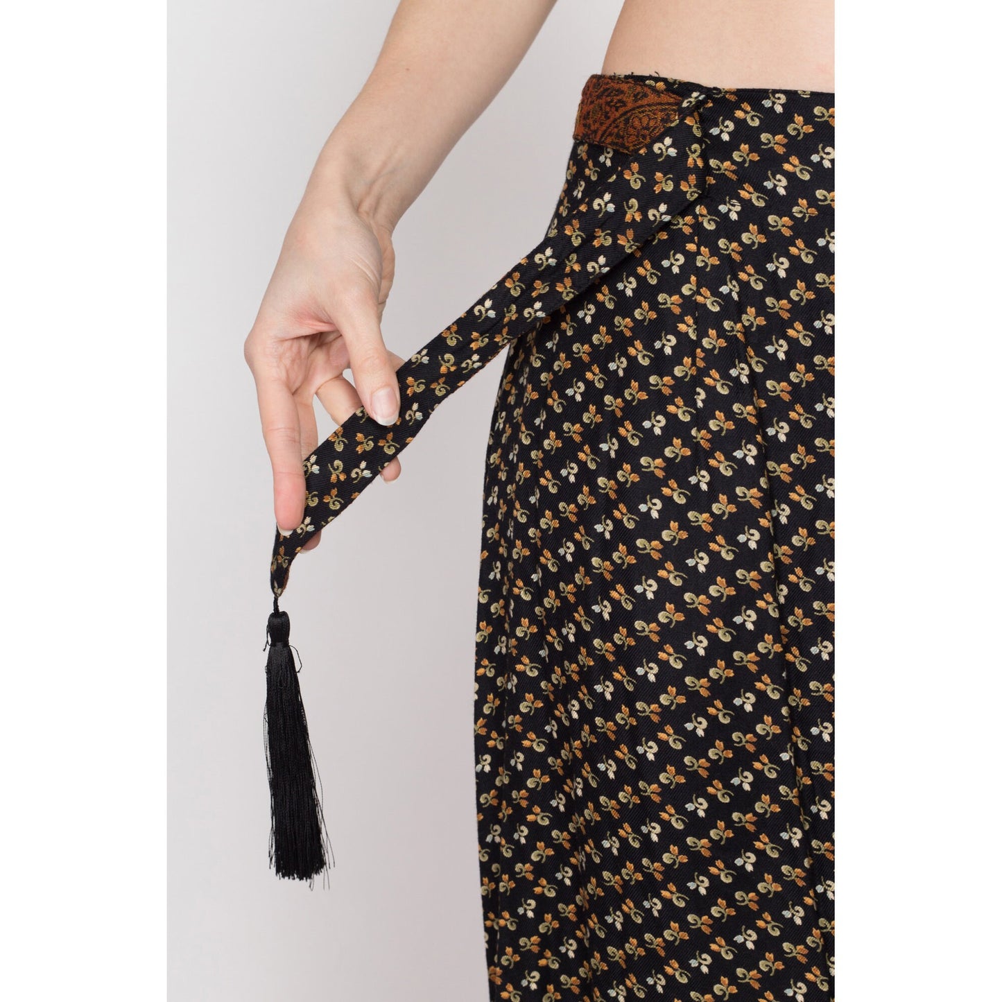 Sm-Med 90s April Cornell Black Floral Tassel Belt Maxi Skirt 28" | Vintage High Waisted A Line Boho Long Rayon Skirt