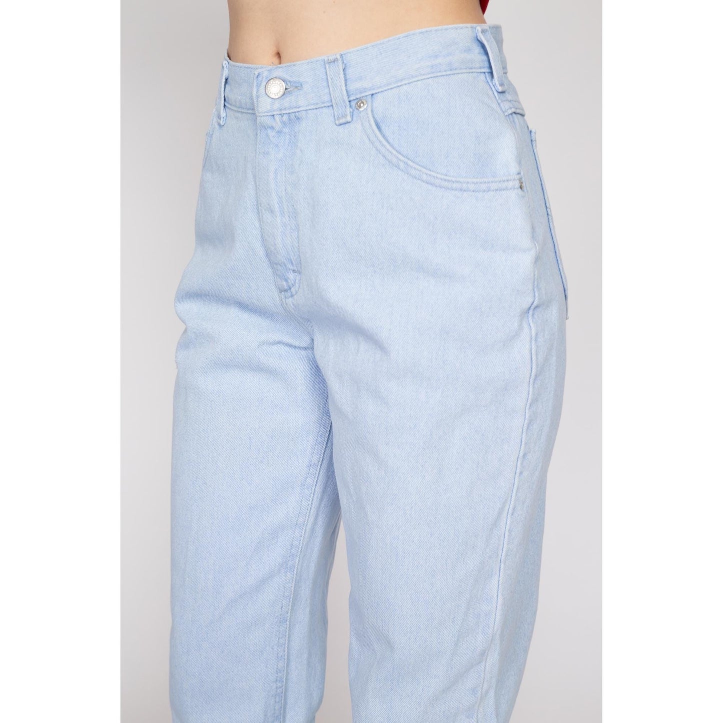 Medium 90s Lee High Waisted Light Wash Jeans 29" | Vintage Denim Tapered Leg Mom Jeans