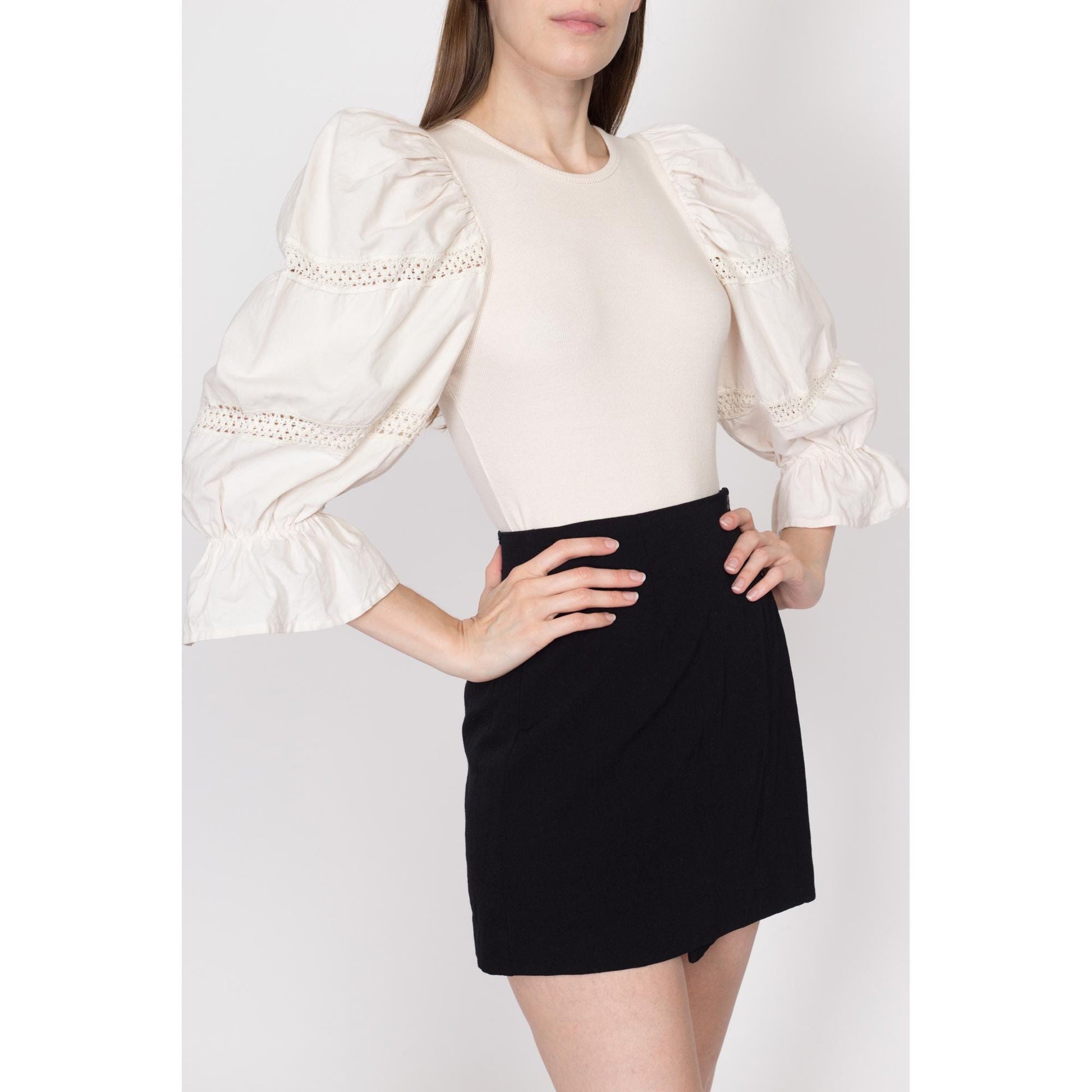 Medium 90s Cream Dirndl Bodysuit Top | Vintage Trachten Ribbed Puff Sleeve Oktoberfest Dirndlbluse