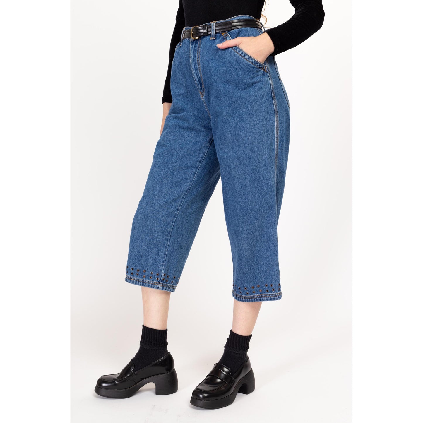 Medium 90s Capri Grommet Jeans | Vintage High Waisted Cropped Denim Elastic Mom Jeans