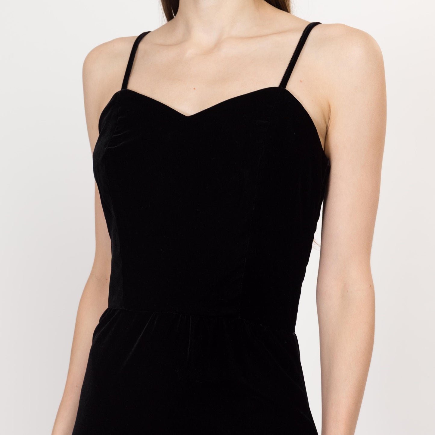 XS-Sm 80s Black Velvet Sweetheart Neck Cocktail Dress | Vintage Spaghetti Strap Mini Fitted Party Dress