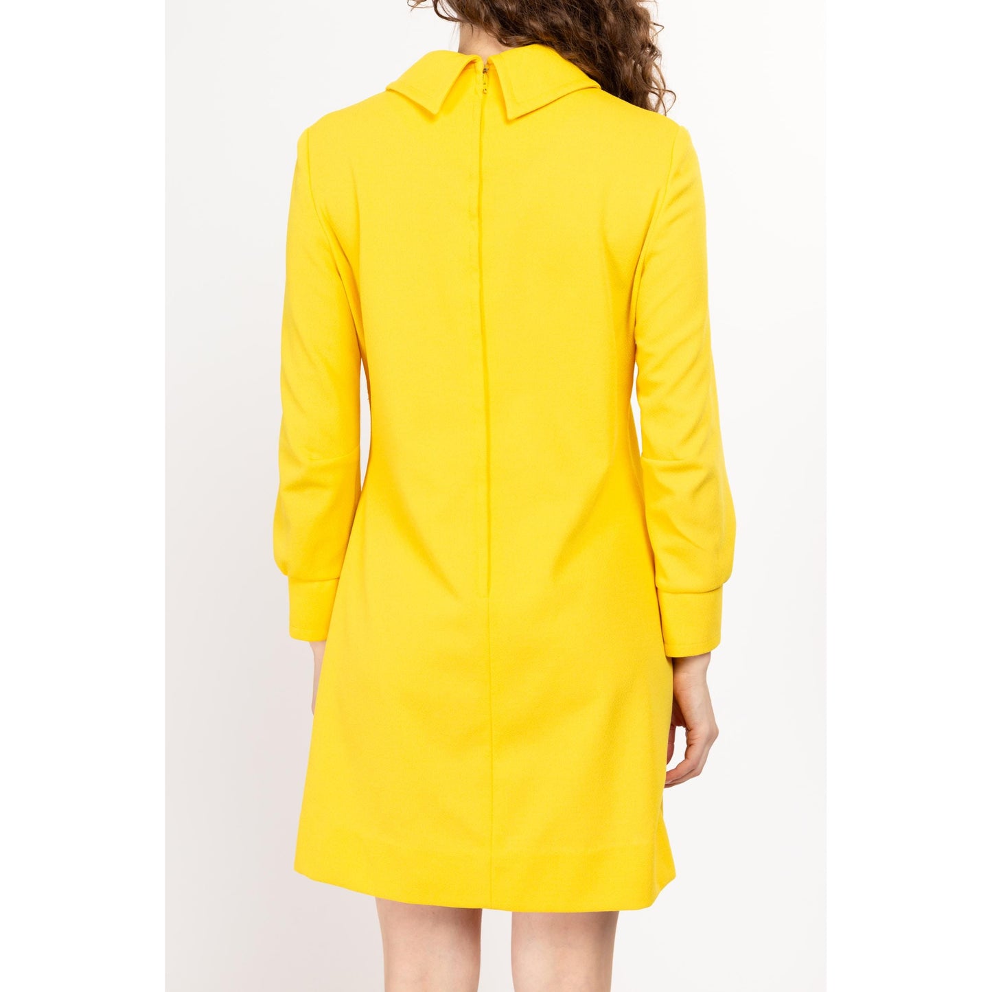 Med-Lrg 70s Mod Bright Yellow Mini Dress | Vintage Long Sleeve Pointed Collar A Line Dress