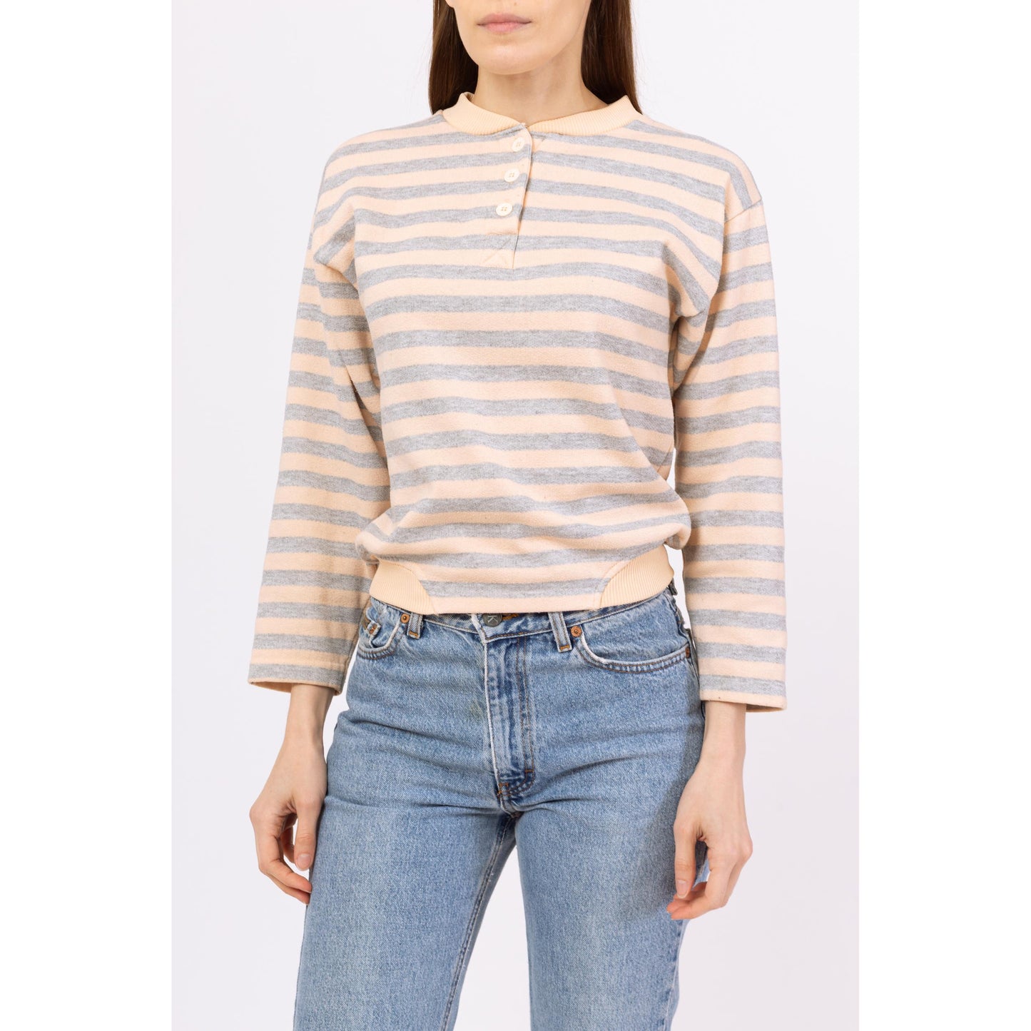 Vintage 80s Peach & Grey Striped Henley Sweatshirt - Medium | Vintage Slouchy Cropped Pullover Half Button Sweater