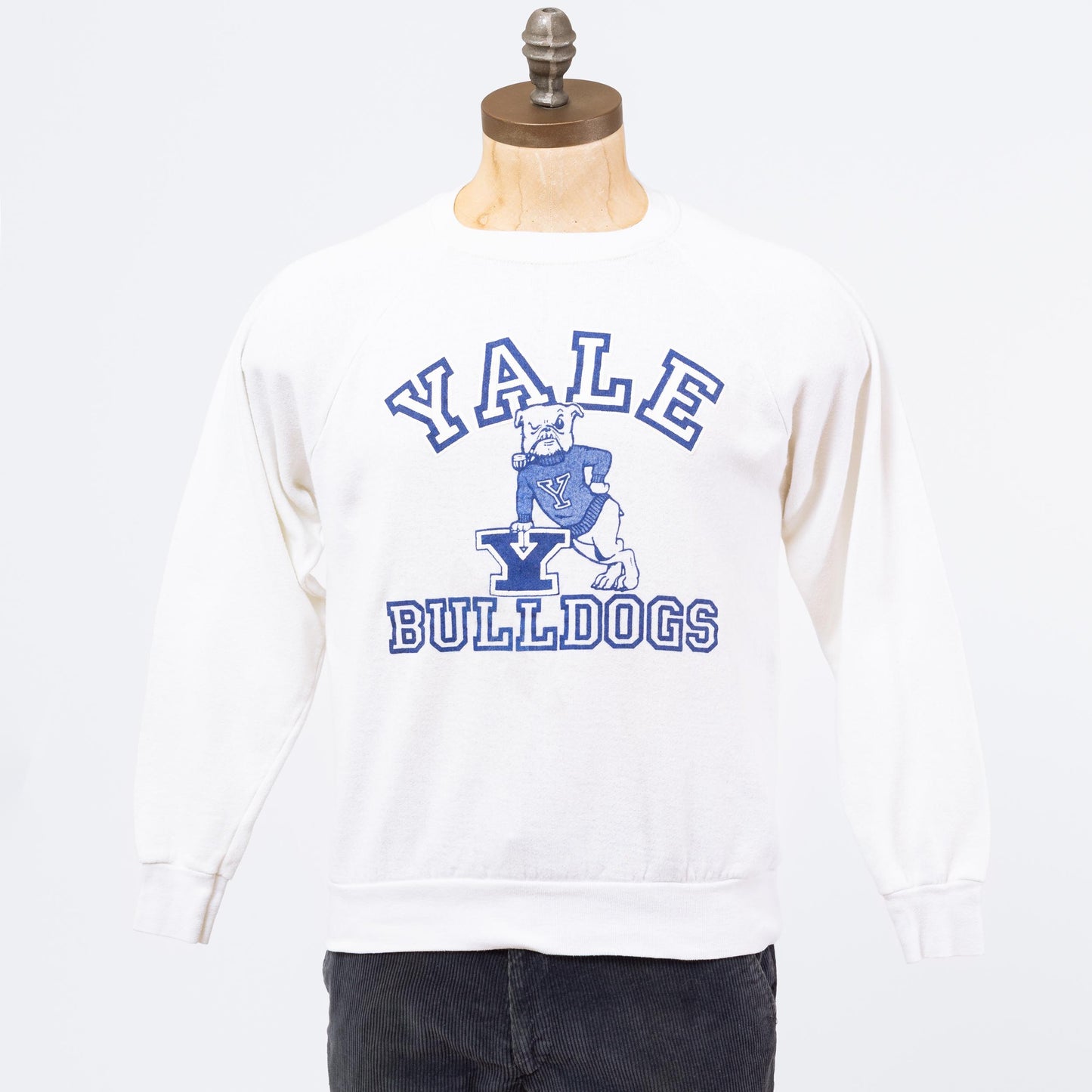 3 Vintage 90s Yale University Bulldogs Sweatshirt - Medium | Ivy League College Graphic Raglan Sleeve Crew Neck Pullover Sweater