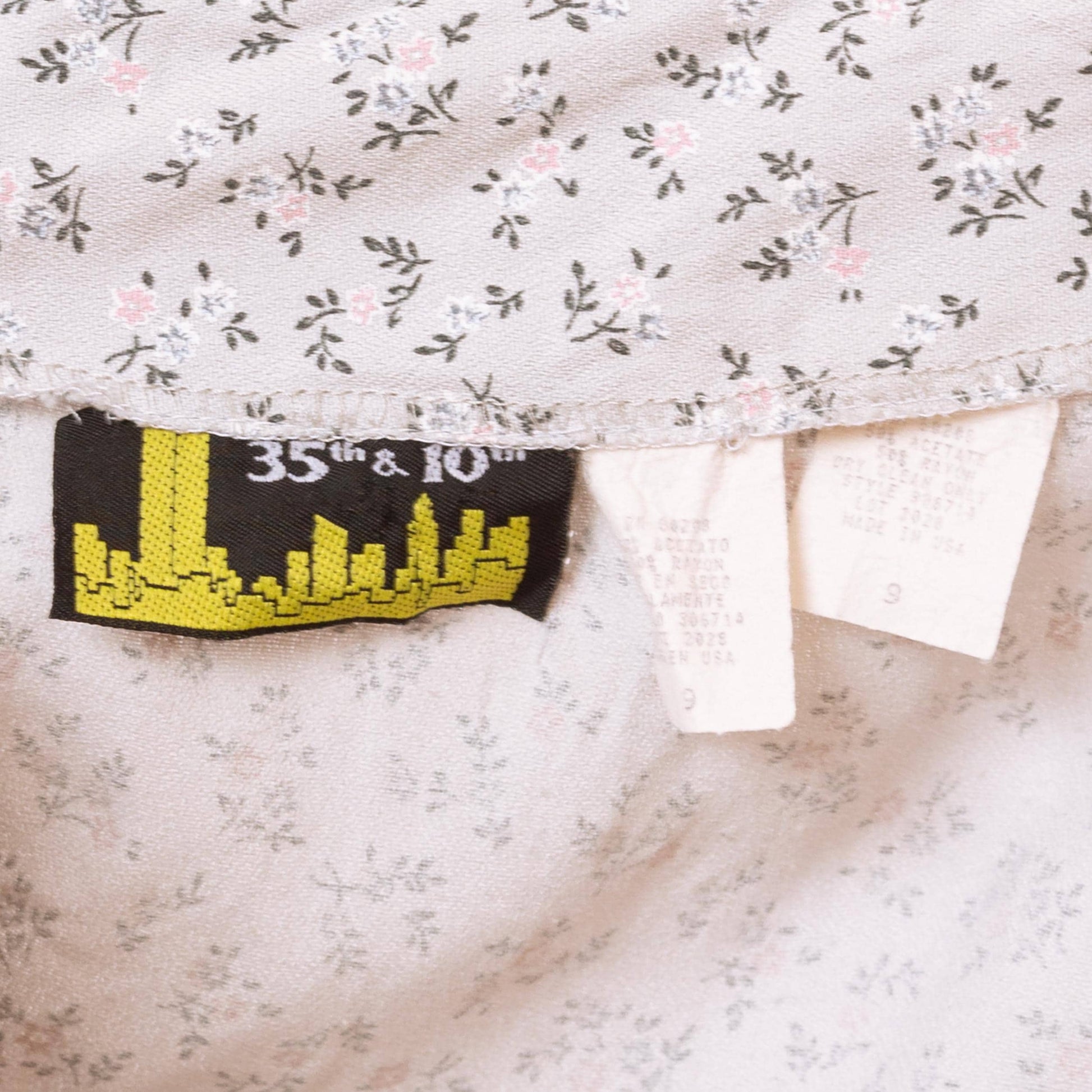 Vintage 90s Ditsy Floral Mini Skirt - Small | Grey Calico Print Drawstring Waist Fitted Miniskirt