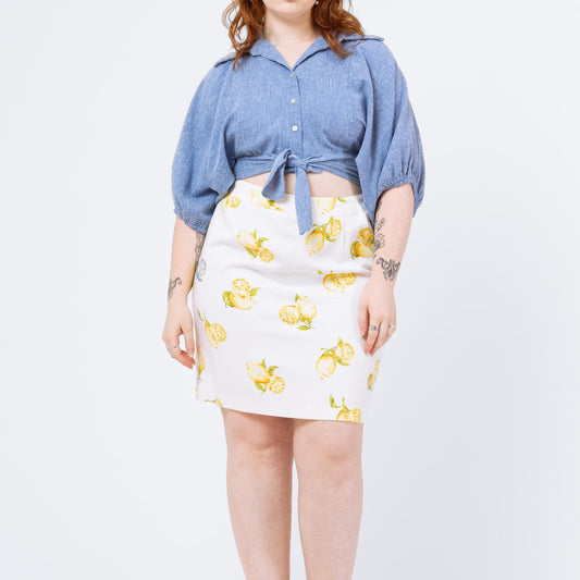 Vintage 90s Lemon Novelty Print Mini Skirt - Petite Large, 31" Waist | Preppy White Yellow High Waisted Waffle Knit Fitted Pencil Skirt