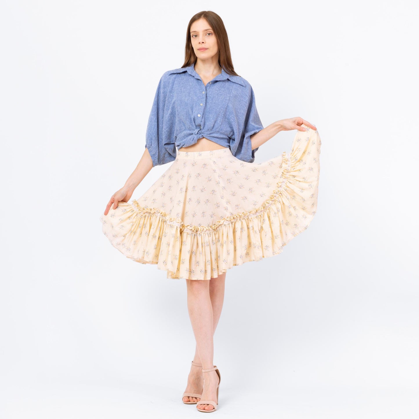 Vintage 70s Cream Floral Prairie Circle Skirt - Small, 26" Waist | Boho Knee Length Square Dance Skirt, Ruffle Tiered Cottagecore Skirt