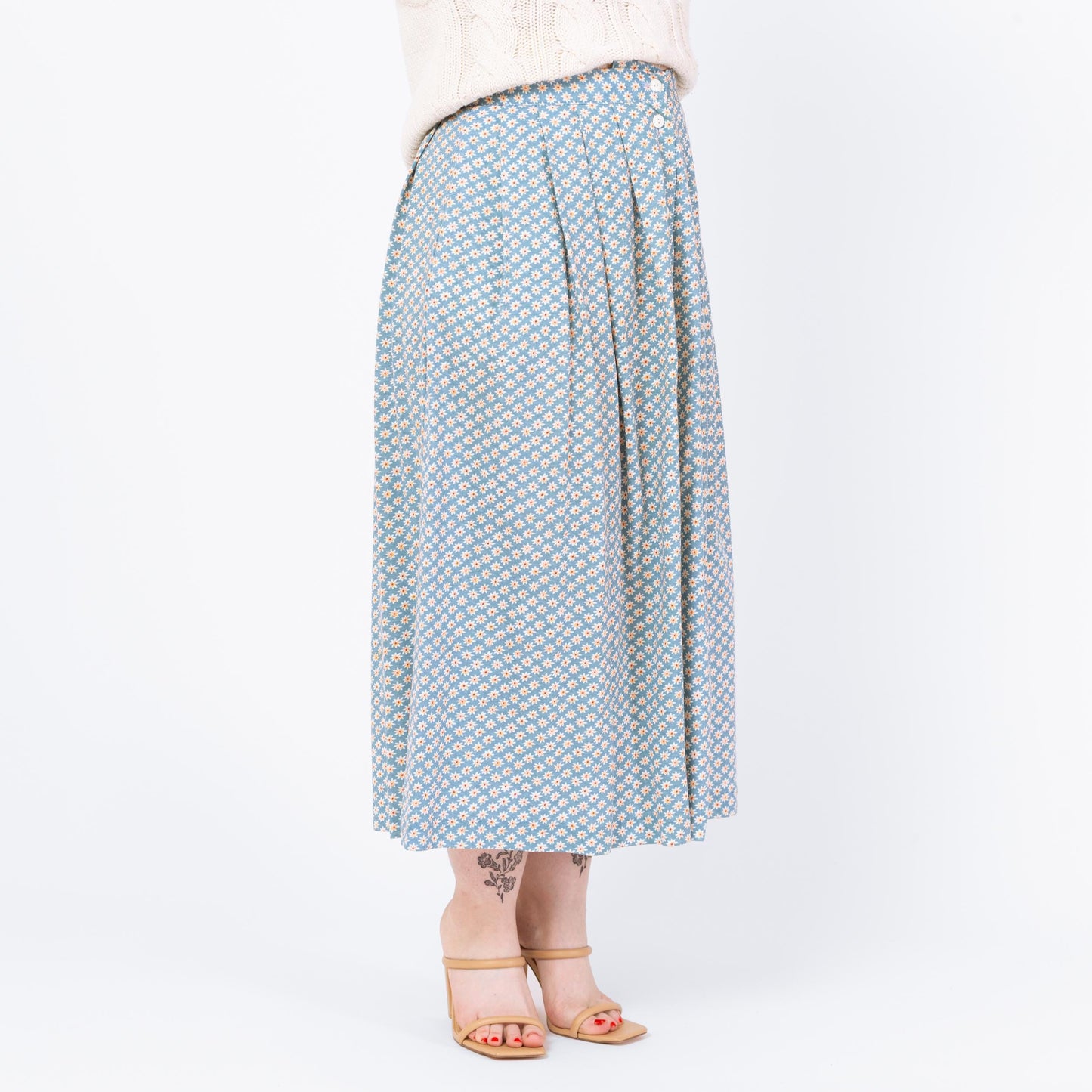 Vintage 90s Blue Daisy Floral Print Maxi Skirt - Large, 31"-32" Waist | High Waisted Pleated Boho Long Pocket Skirt