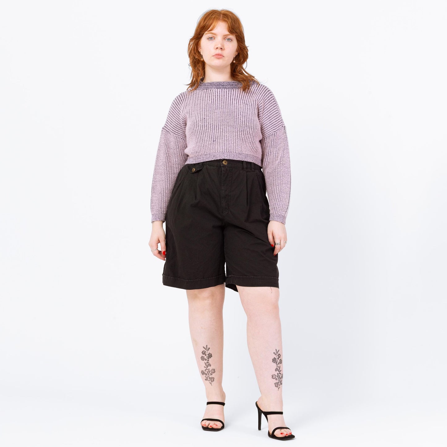 Vintage 90s Black Cotton High Waisted Shorts - Large, 29"-34" Waist | Pleated Mid Length Casual Shorts