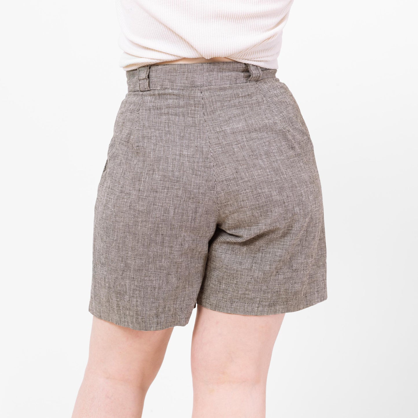 Vintage 80s Black & White Houndstooth Trouser Shorts - Large, 31" Waist | Linen Cotton High Waisted Pleated Long Shorts
