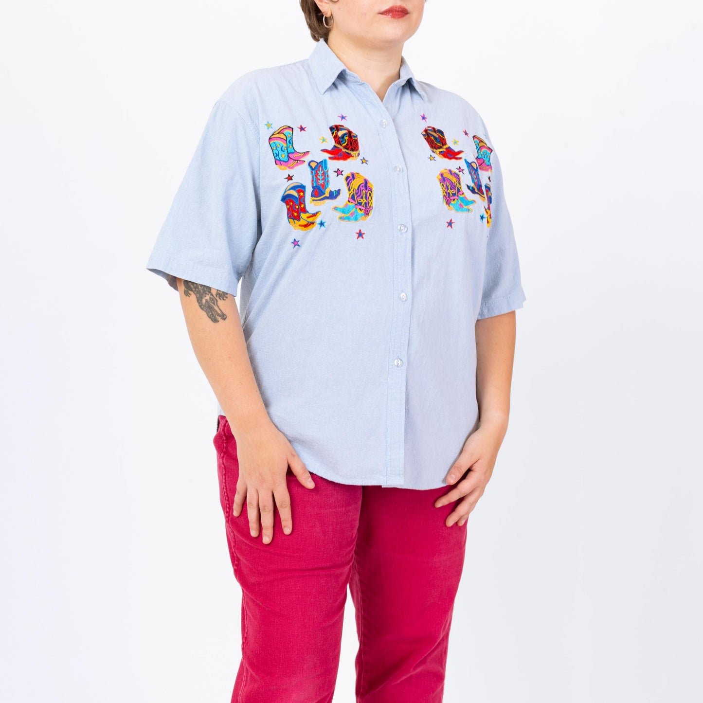 Vintage 90s Cowboy Boot Chambray Shirt - Large | Western Novelty Applique Button Up Short Sleeve Denim Top