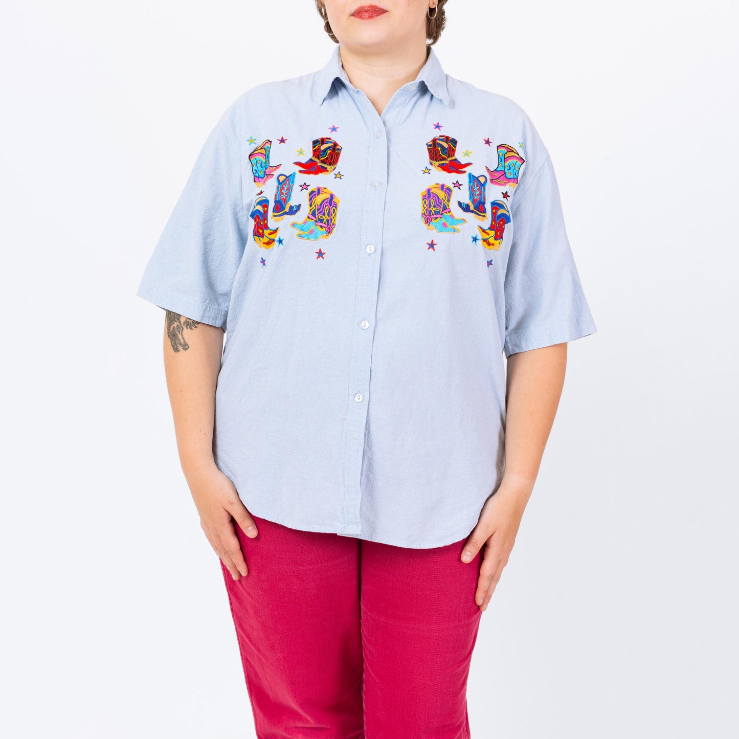 Vintage 90s Cowboy Boot Chambray Shirt - Large | Western Novelty Applique Button Up Short Sleeve Denim Top