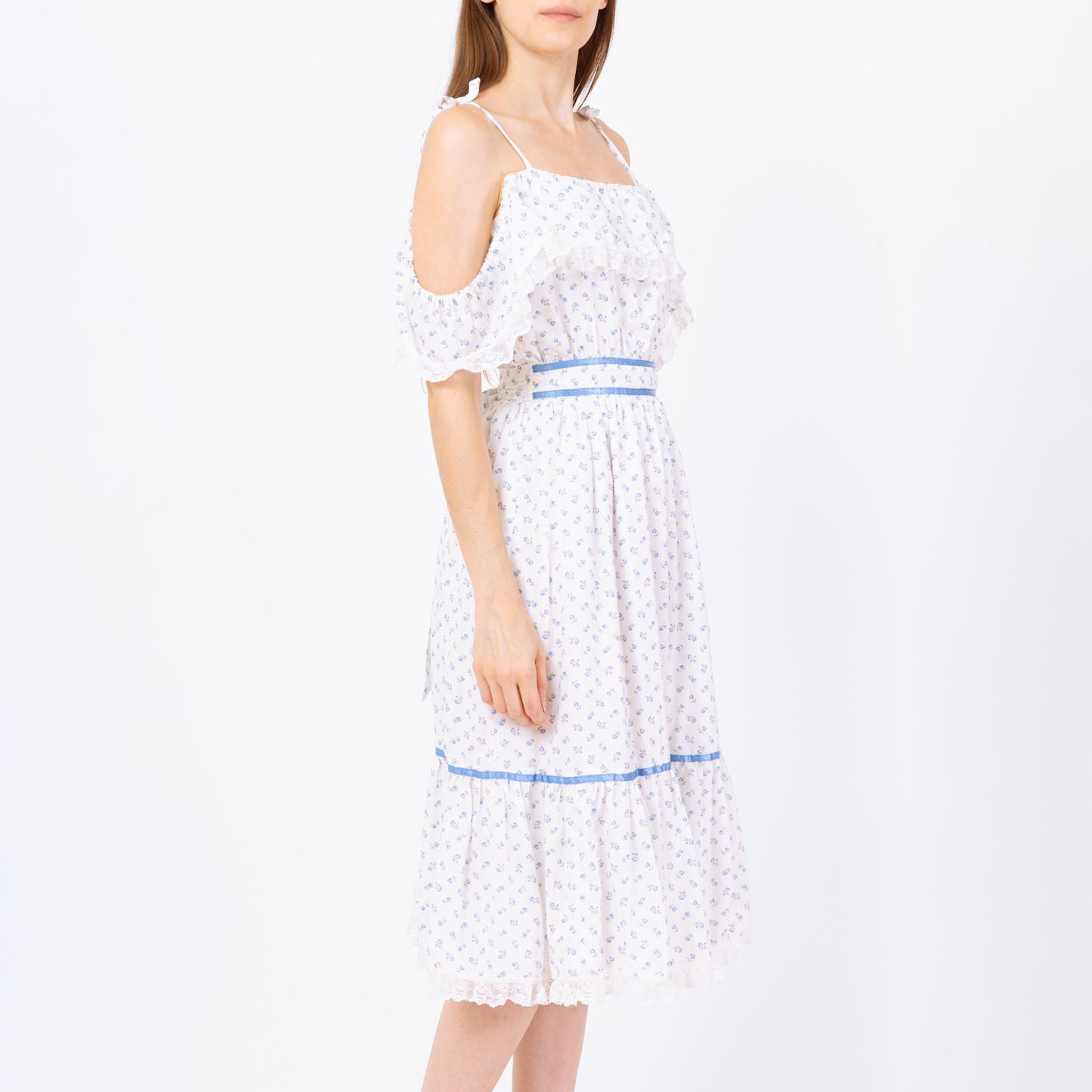 Vintage 70s White & Blue Floral Off-Shoulder Midi Prairie Dress - Extra Small | Boho Calico Lace Trim Fit Flare Peasant Sundress