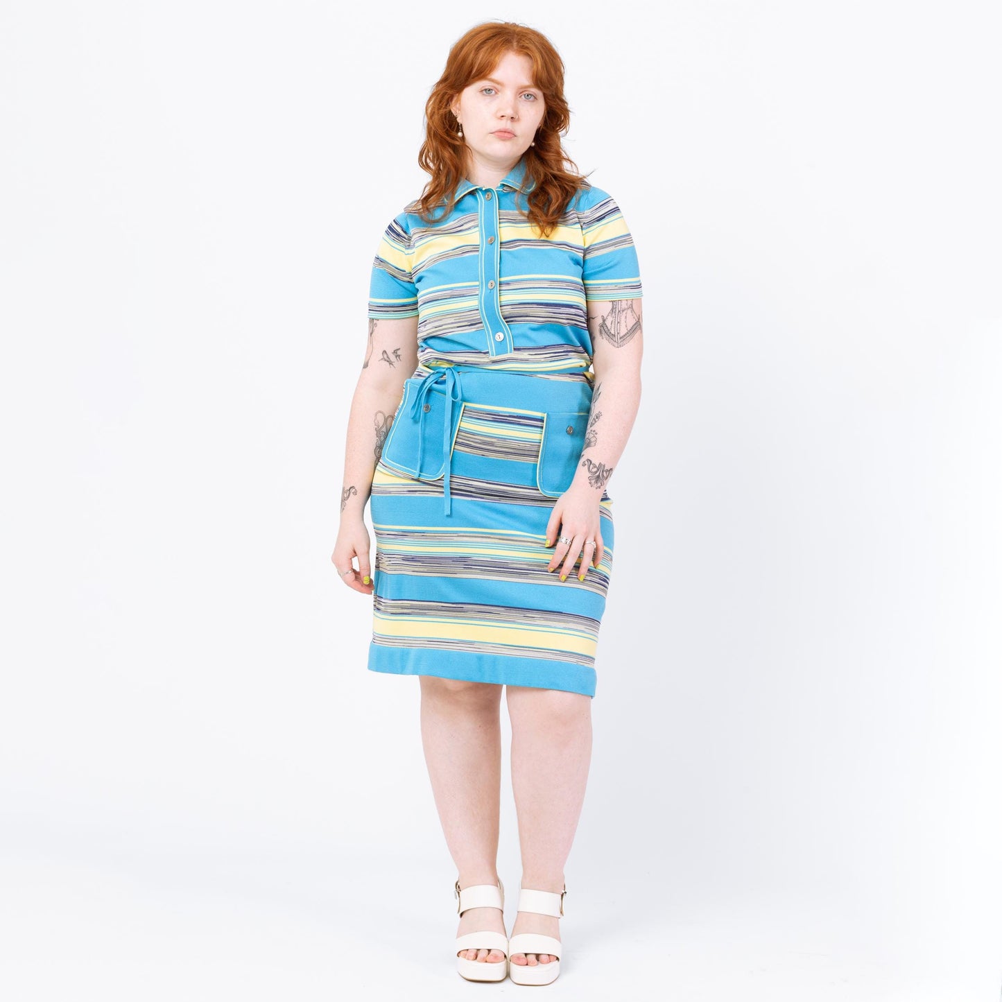 Vintage 60s 70s Mod Blue Space Dye Striped Midi Dress - Medium | Preppy Knee Length Belted Sleeveless Shirtdress
