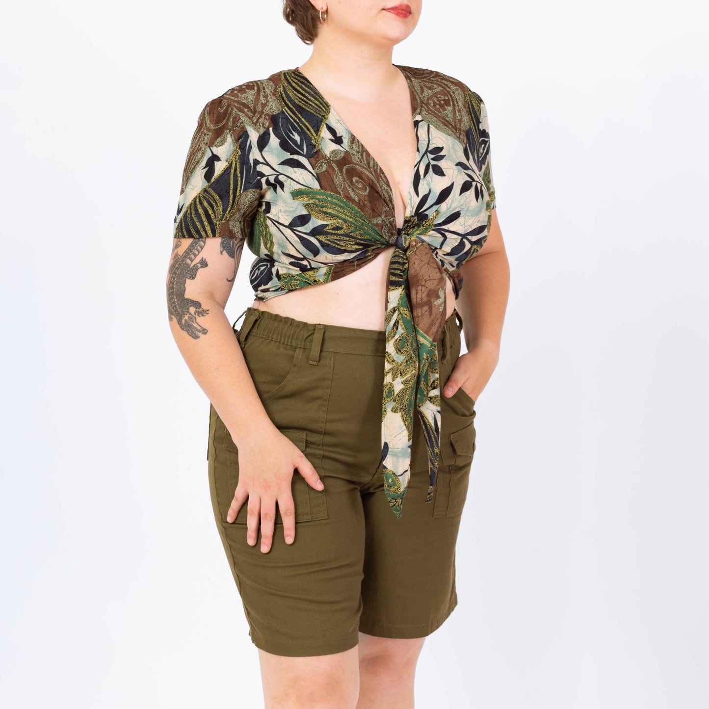 Vintage 90s Green Tropical Floral Tie Front Crop Top - Extra Large | Boho Short Sleeve Cropped Blouse, Deep V Neck Shirt