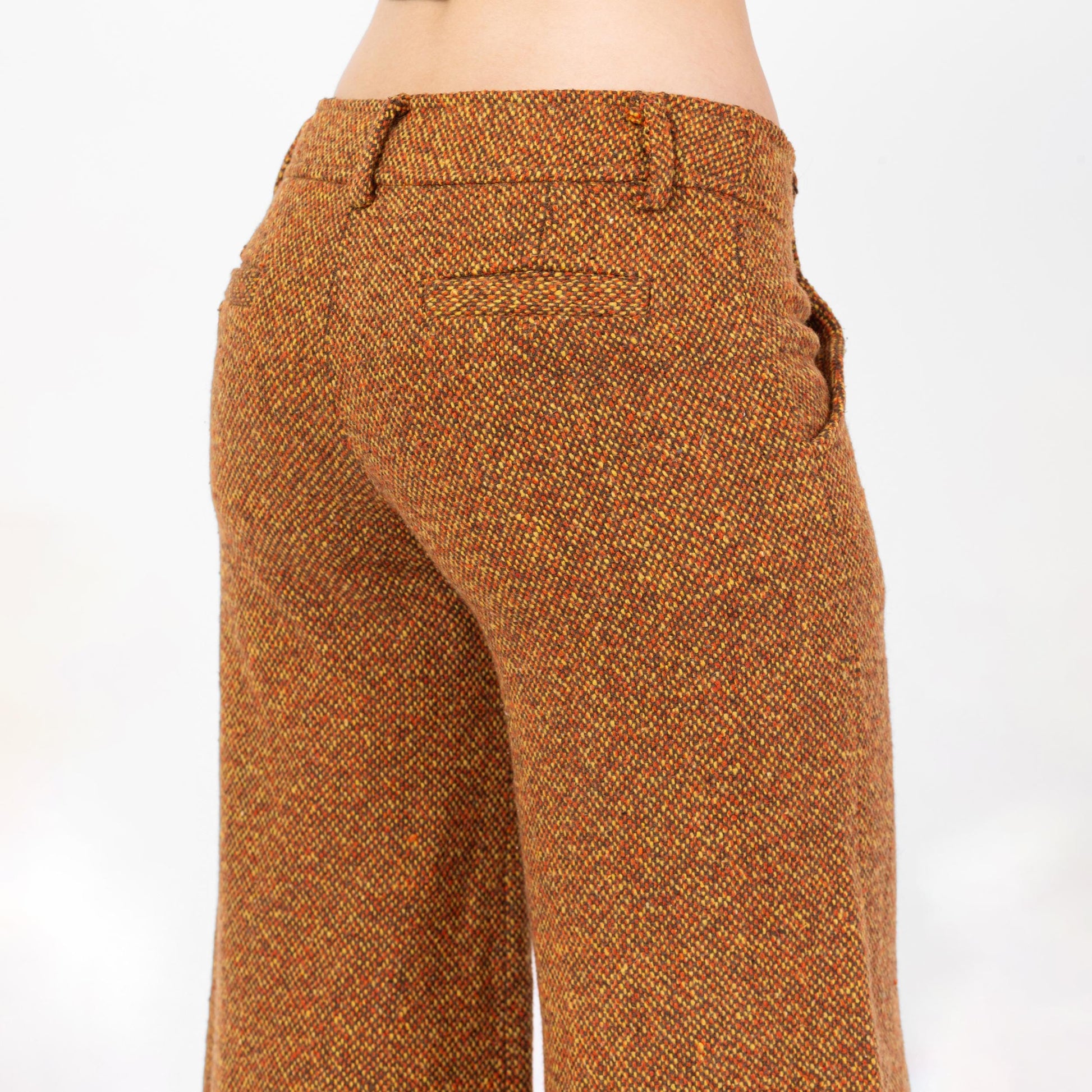Vintage Y2K Orange Woven Culotte Shorts - Small | Low Rise Wide Leg Shorts, Retro Long Knickerbocker Breeches