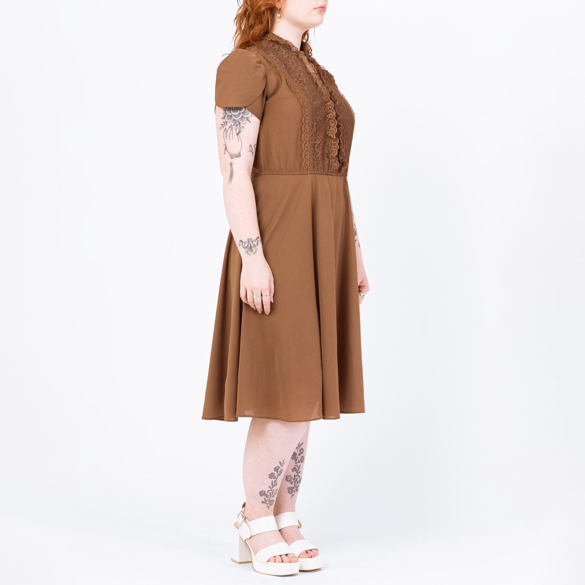 Vintage 70s Cocoa Brown Lace Trim Midi Folk Dress - Medium | Puff Sleeve Boho Prairie Dress