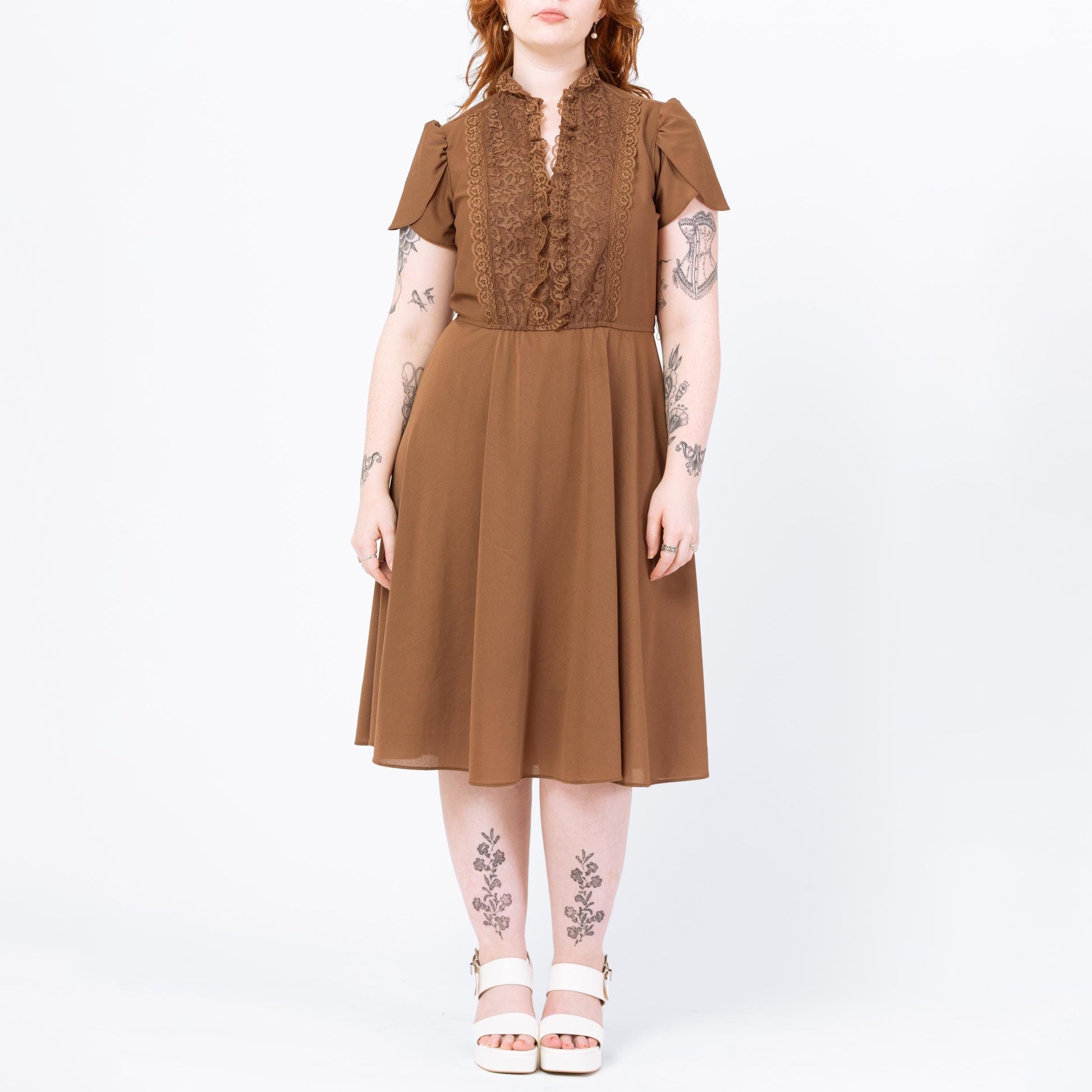 Vintage 70s Cocoa Brown Lace Trim Midi Folk Dress - Medium | Puff Sleeve Boho Prairie Dress