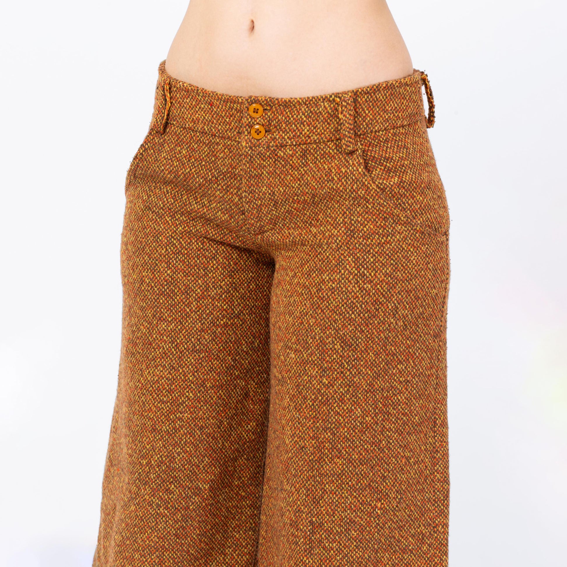Vintage Y2K Orange Woven Culotte Shorts - Small | Low Rise Wide Leg Shorts, Retro Long Knickerbocker Breeches