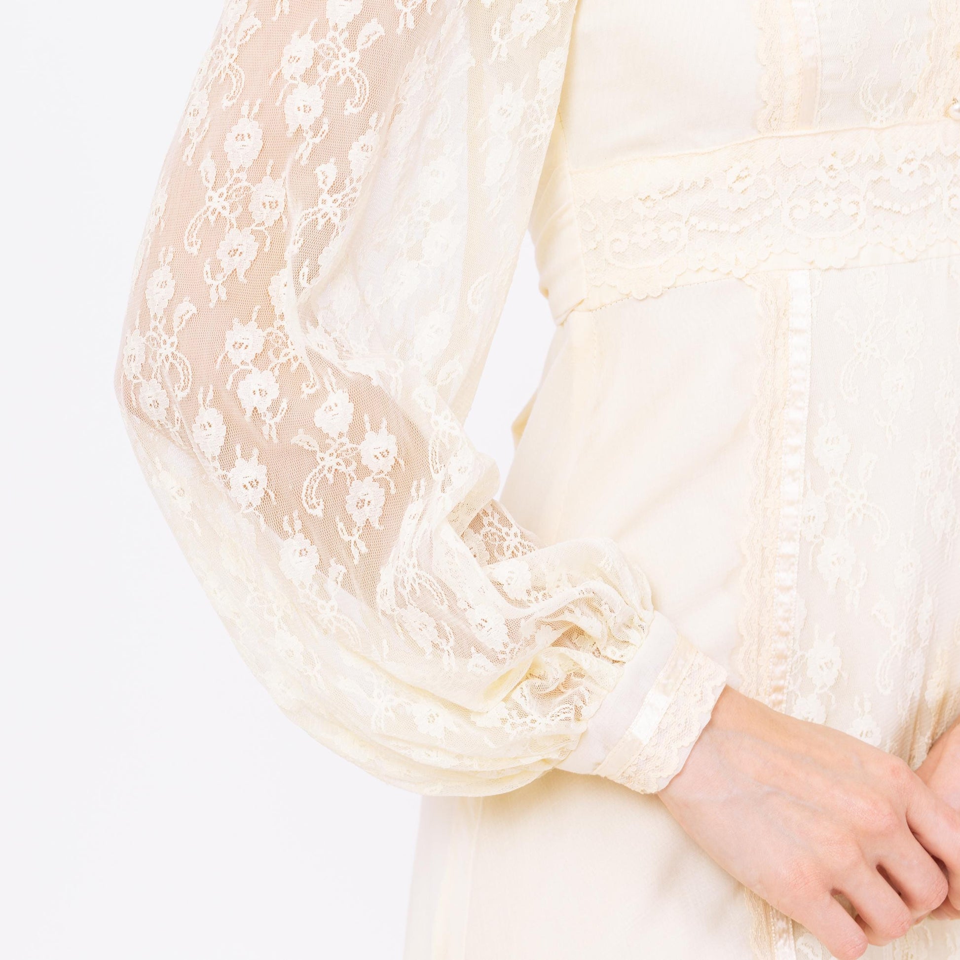 Vintage 70s Gunne Sax Cream Lace Prairie Maxi Dress - Extra Small | Boho Sheer Balloon Sleeve Renaissance Hippie Wedding Gown