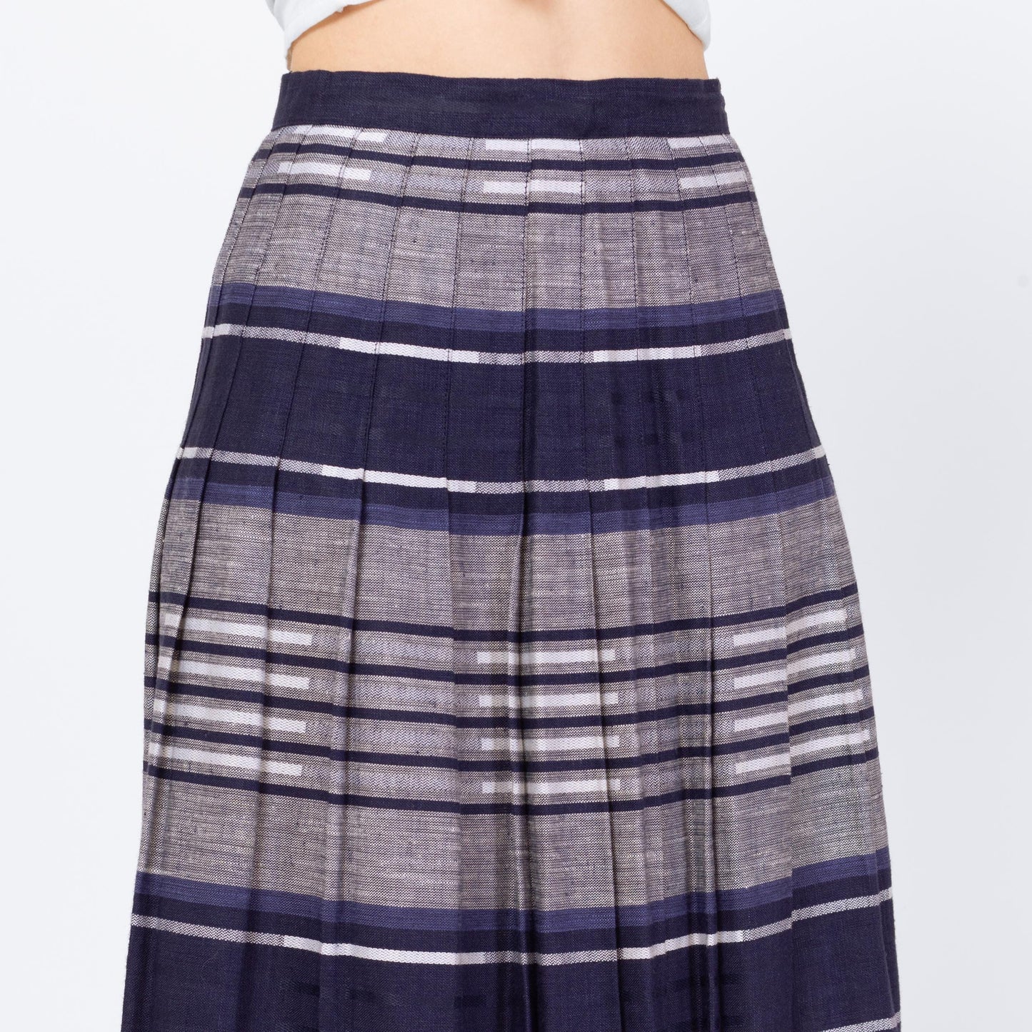 Vintage 80s Navy Blue & White Plaid Pleated Midi Skirt - Small, 26" Waist