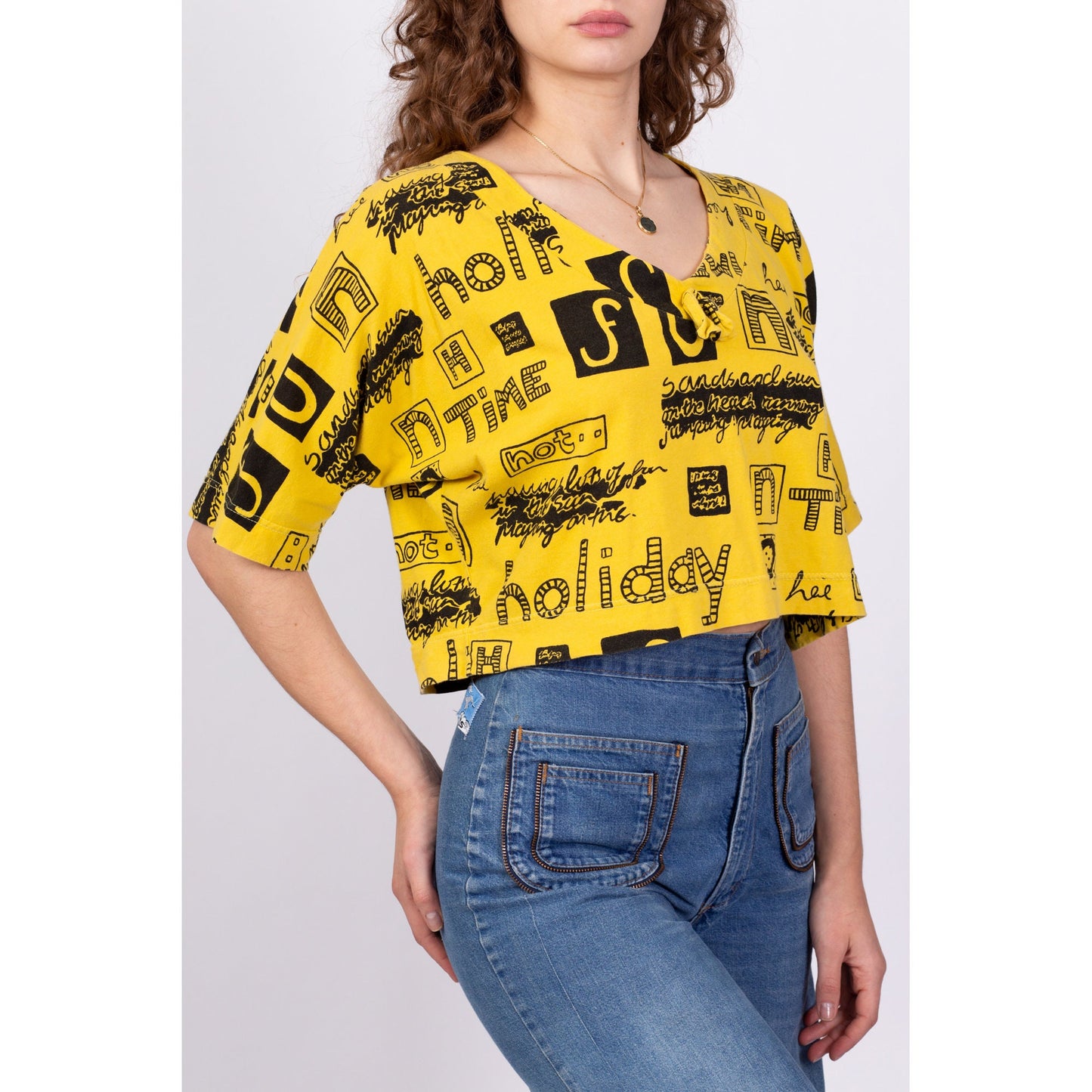 80s Sand & Sun Holiday Fun Time Graphic Cropped Tee - Small