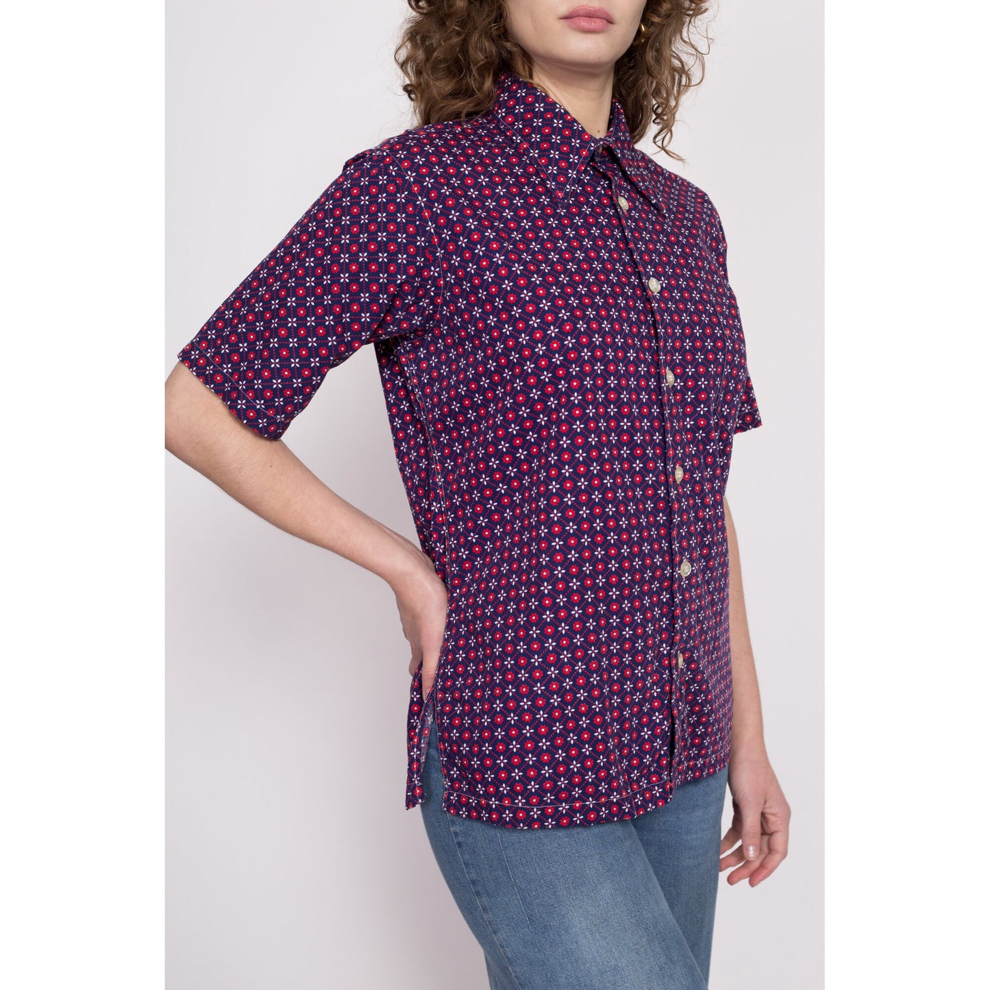 70s Mod Floral Collared Shirt - Men's Small to Medium | Vintage Red White Blue Boho Short Sleeve Button Up Top