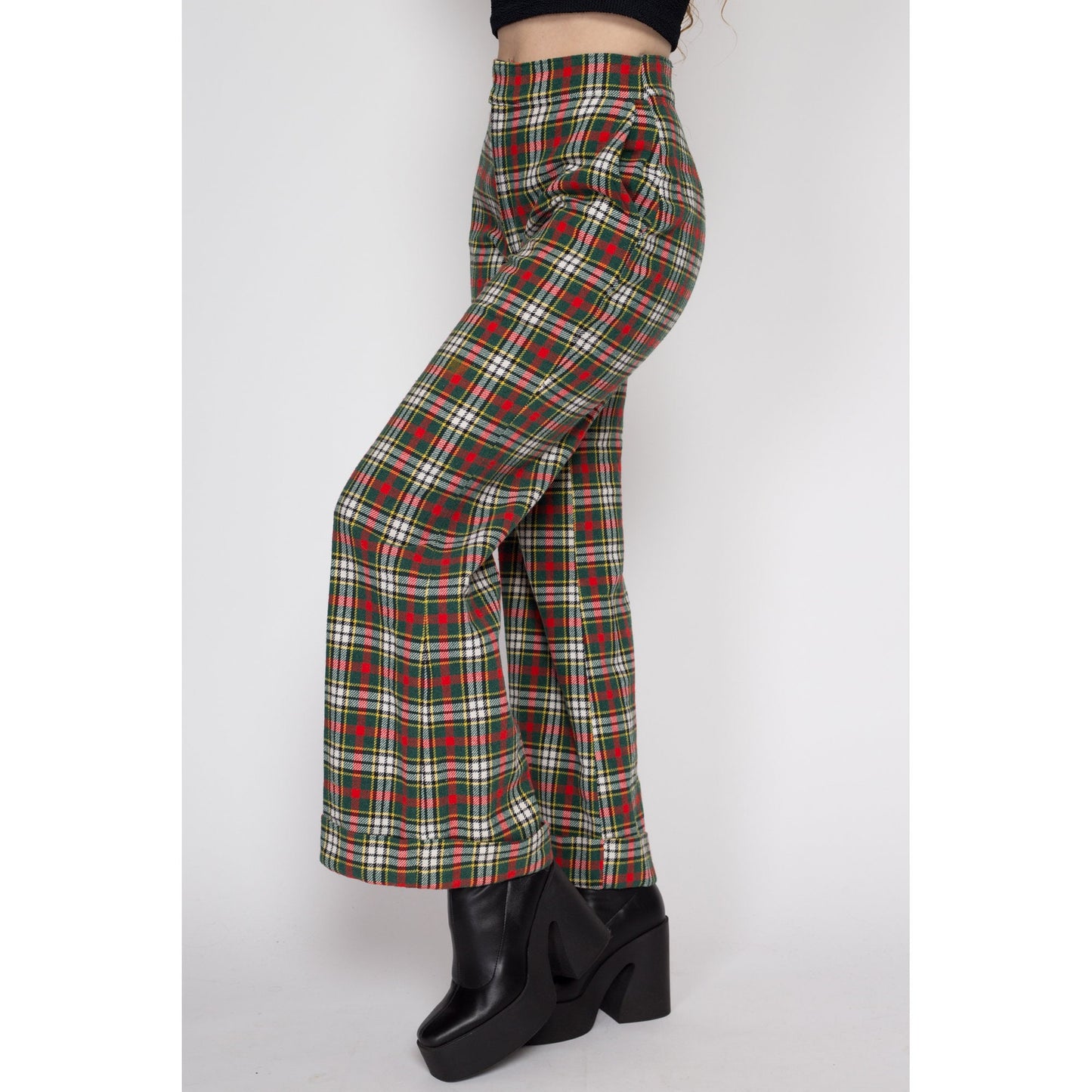 Sm-Med 70s Red & Green Plaid Flares 27"-31" | Vintage Retro Knit Trousers Colorful Flared Cuffed Pants