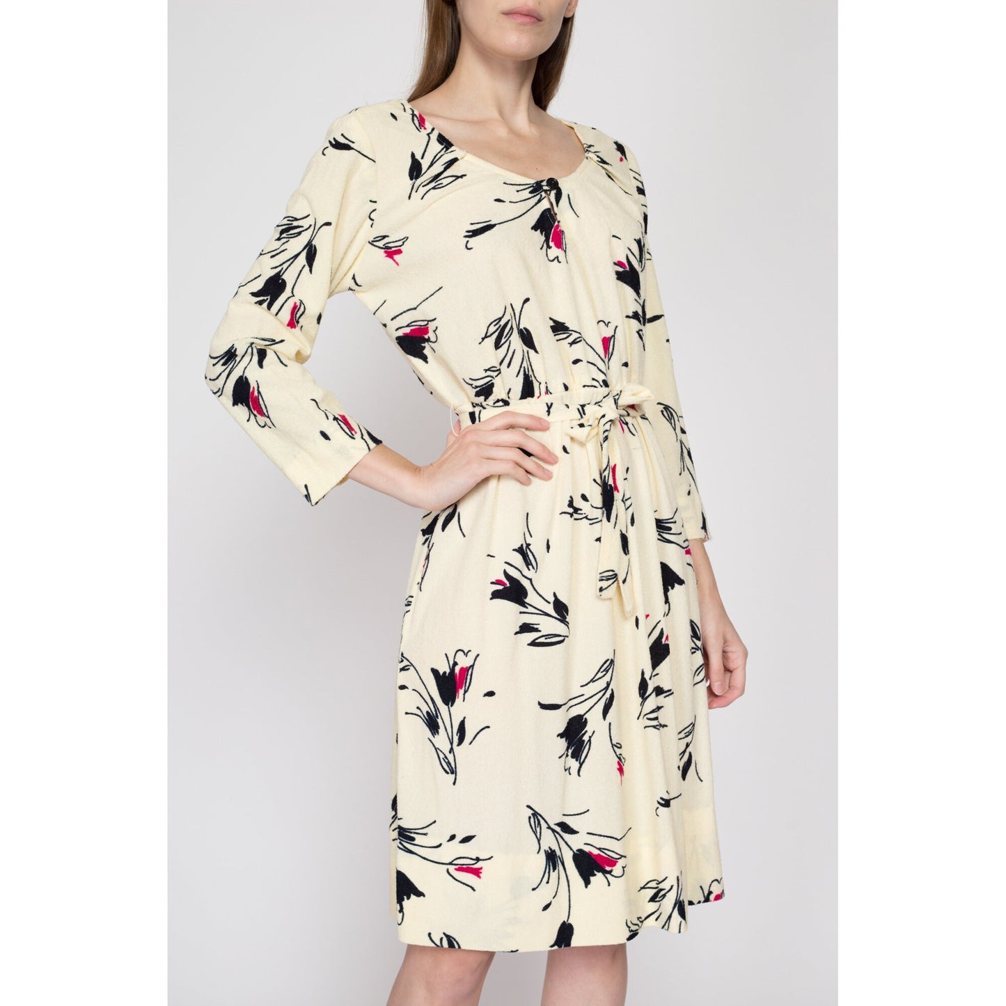 Medium 70s Floral Terrycloth Belted Dress | Retro Vintage Long Sleeve Secretary Dress