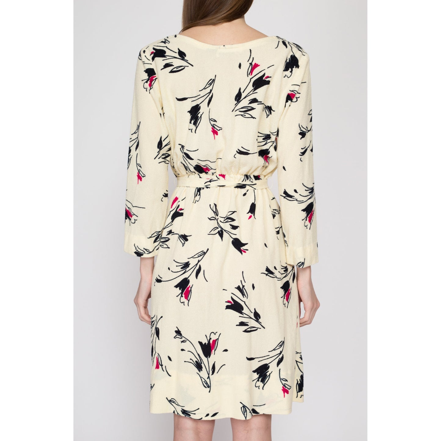 Medium 70s Floral Terrycloth Belted Dress | Retro Vintage Long Sleeve Secretary Dress