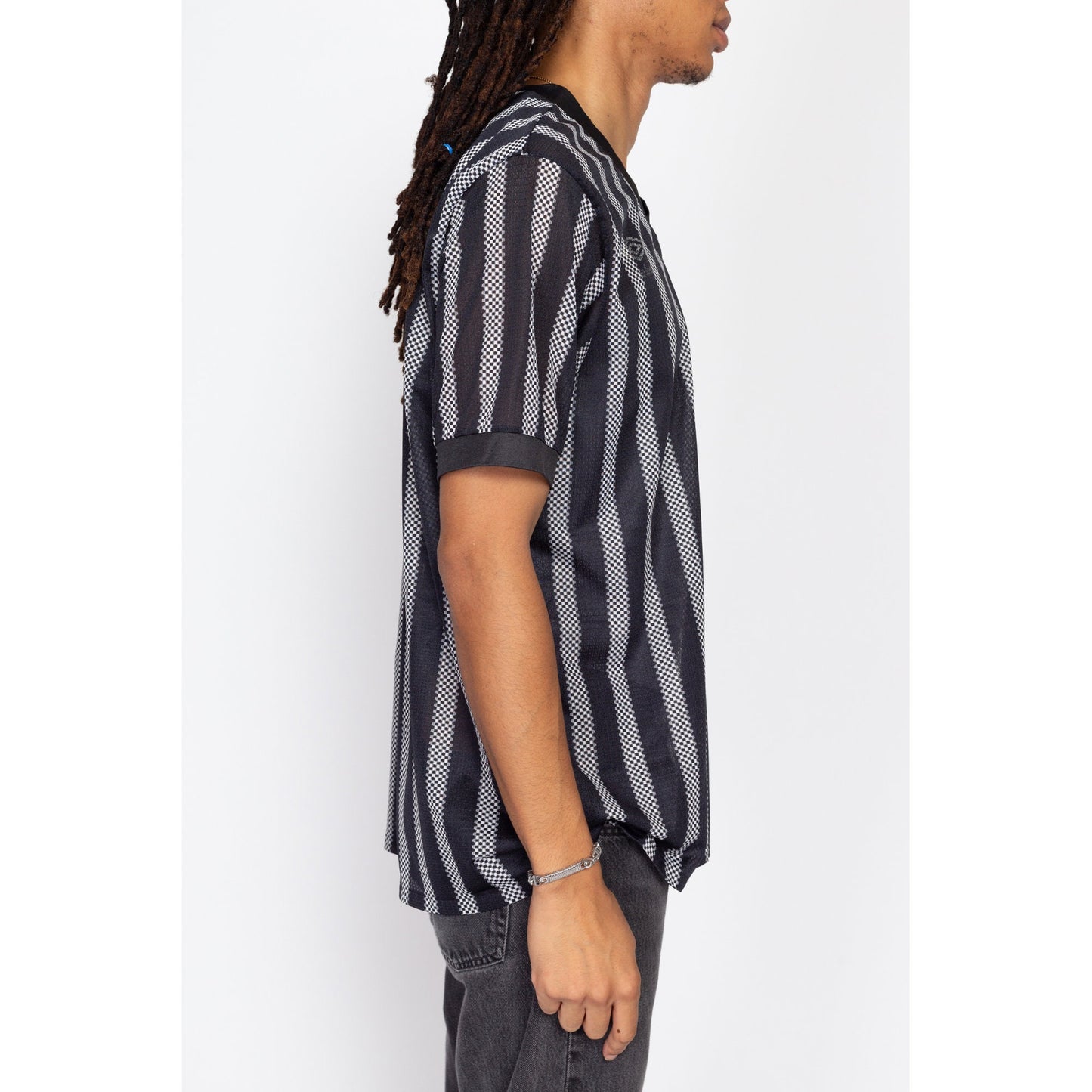 Large 90s Umbro Striped Soccer Jersey | Vintage Referee Grey Black Mesh Vertical Stripe Athletic Shirt