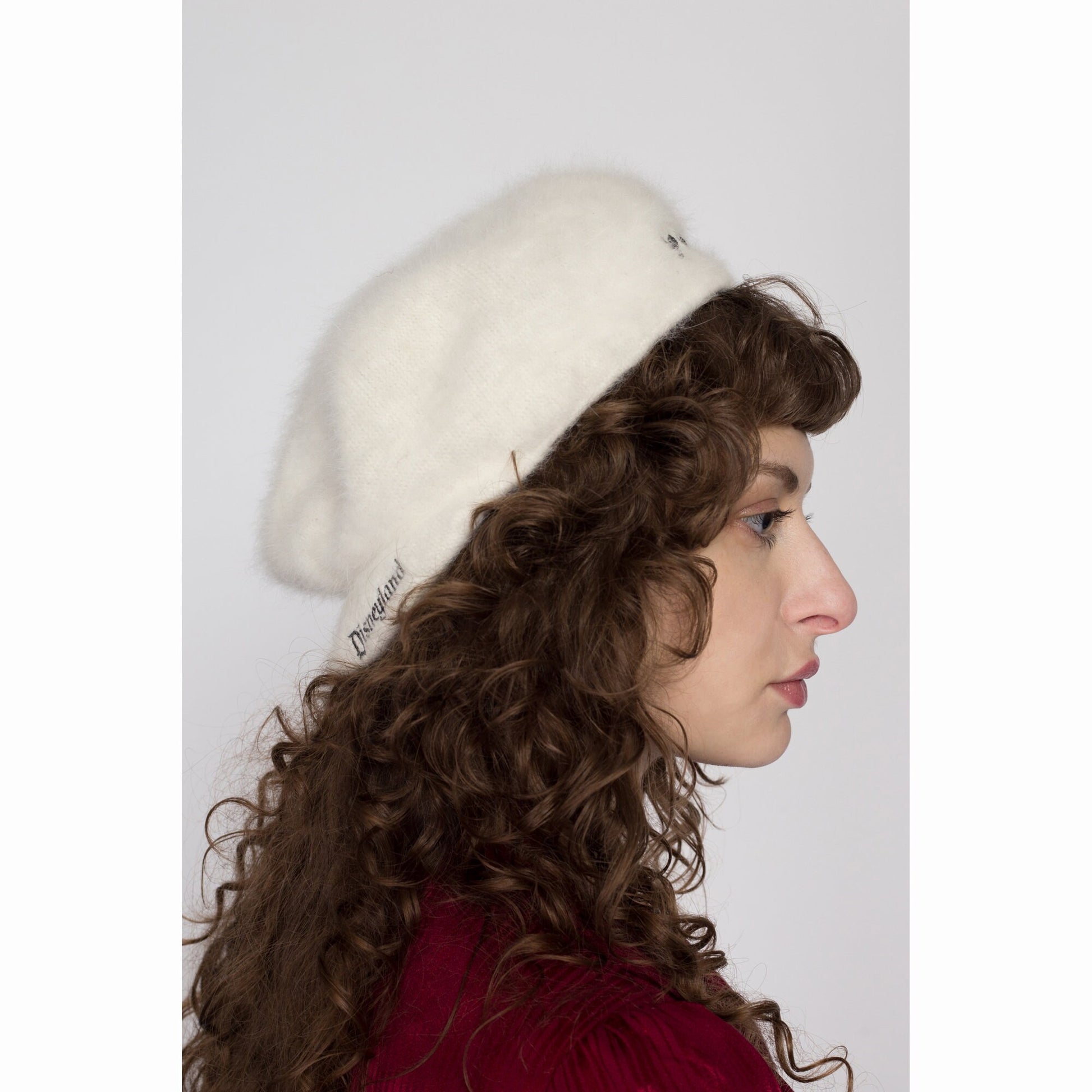Small Vintage Disneyland White Angora Flat Cap | Y2K Mickey Mouse Rabbit Fur Newsboy Cabbie Hat