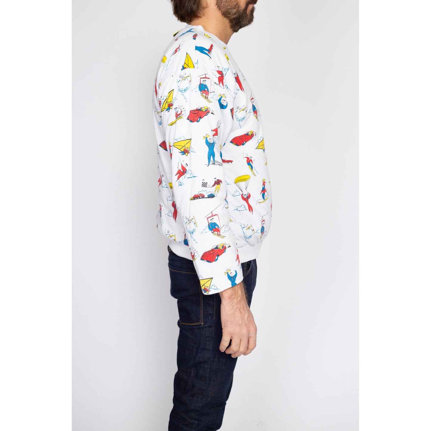Small 80s Reversible Ski Graphic Sweatshirt | Vintage White Winter Sports All Over Print Graphic Puffy Pullover