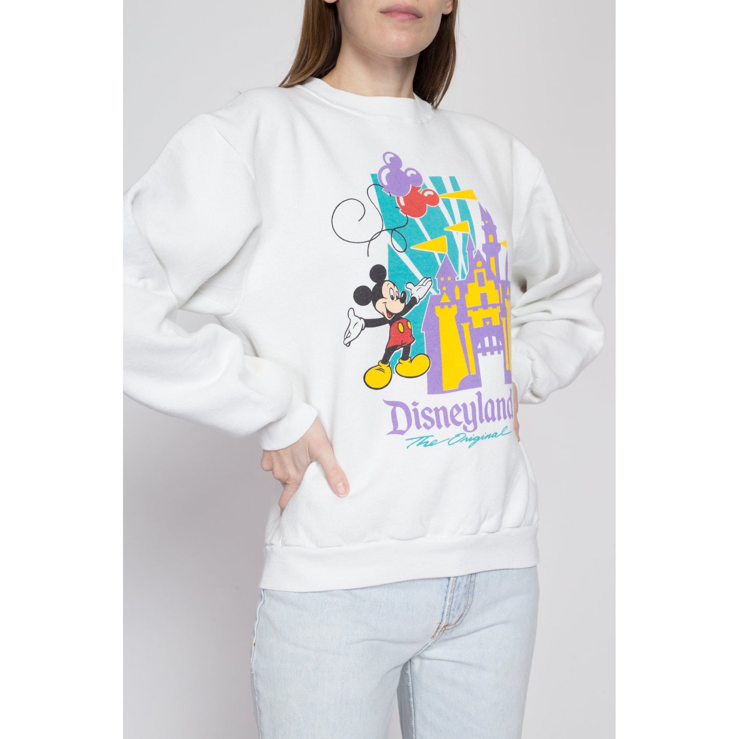 Medium 90s Disneyland Mickey Mouse Sweatshirt | Vintage White Graphic Cartoon Crewneck