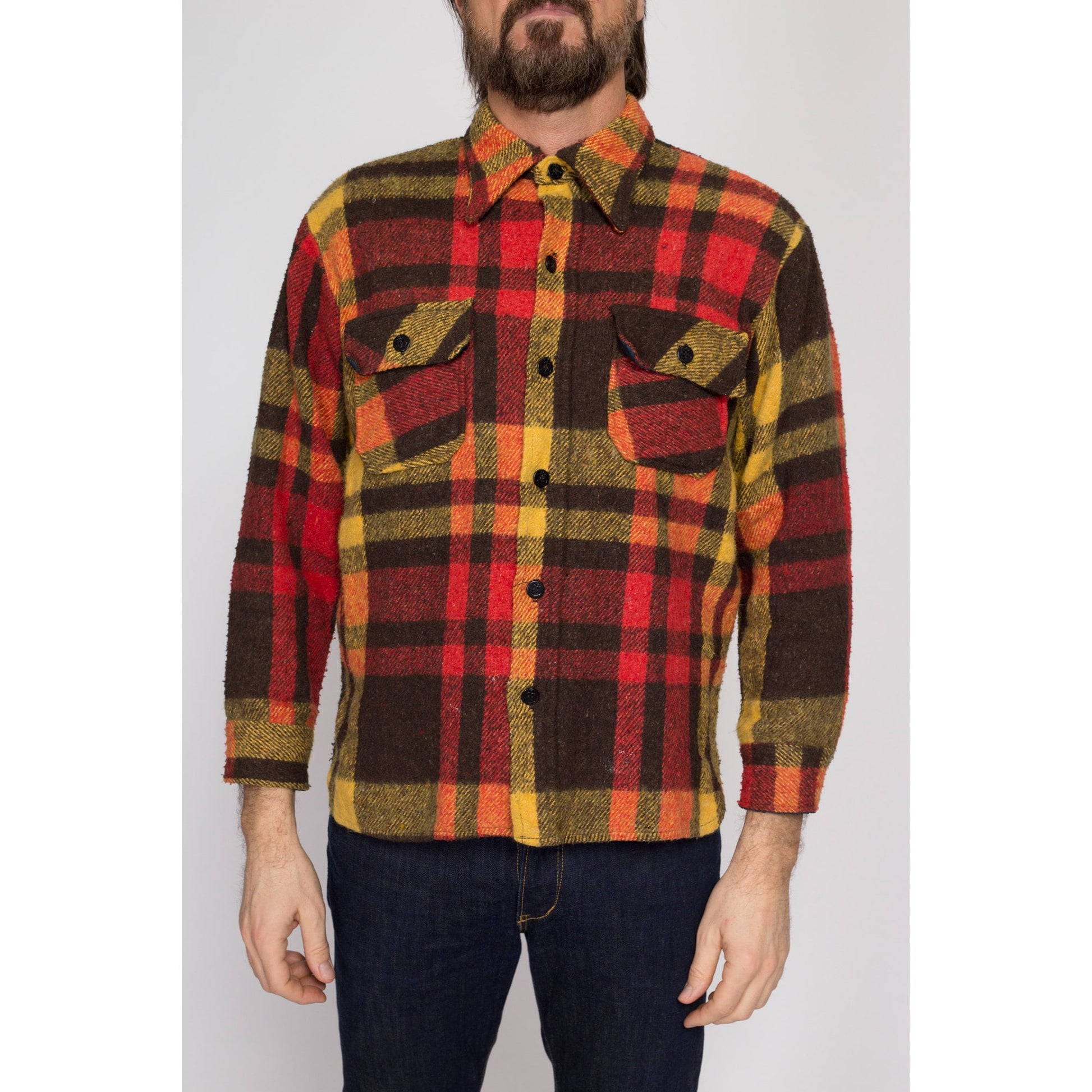Medium Short 70s Red & Yellow Plaid Flannel Overshirt | Vintage Button Up Collared Shacket Shirt