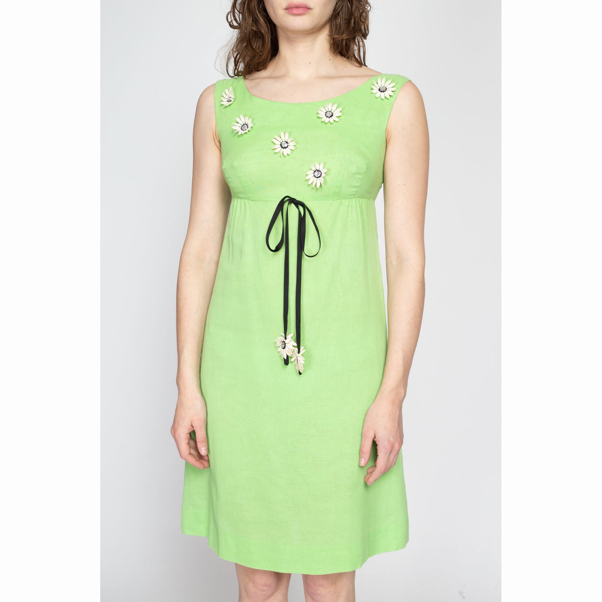 Small 60s Jody California Daisy Mini Dress | Vintage Bright Green Sleeveless Floral A Line Dress