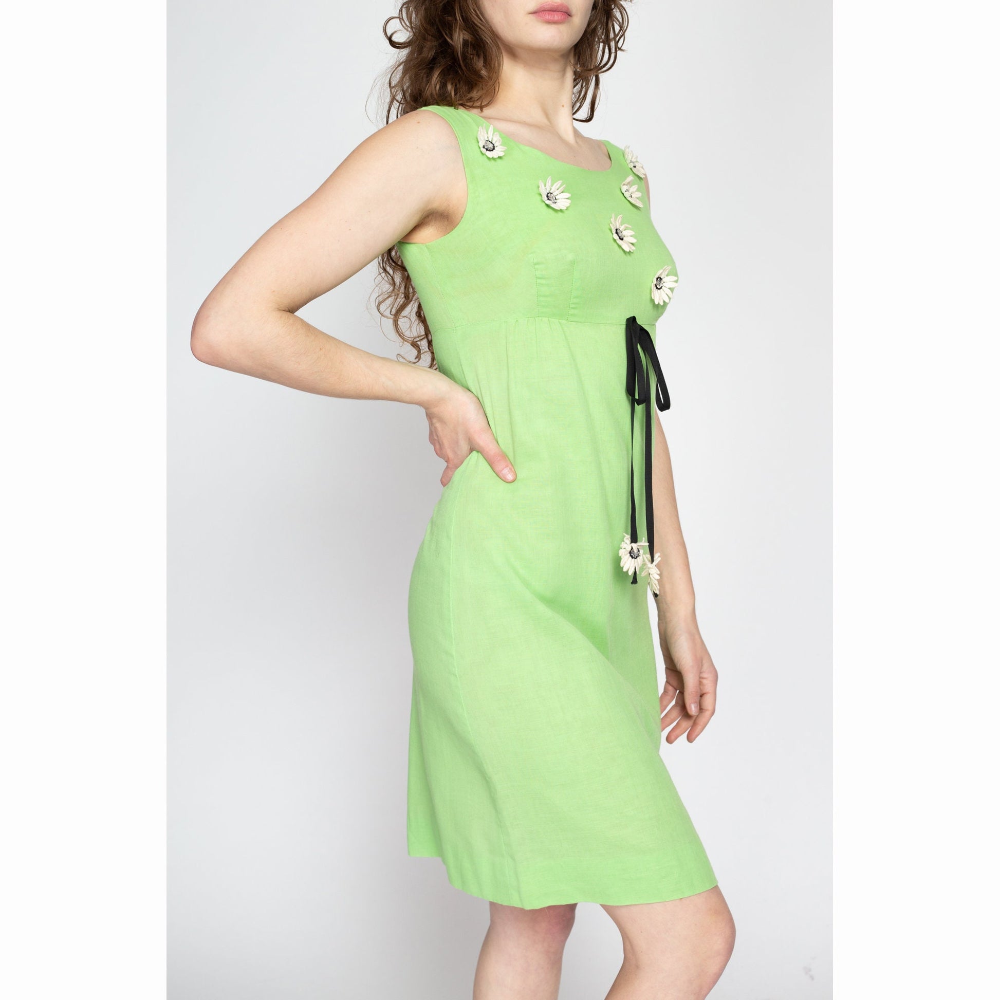 Small 60s Jody California Daisy Mini Dress | Vintage Bright Green Sleeveless Floral A Line Dress