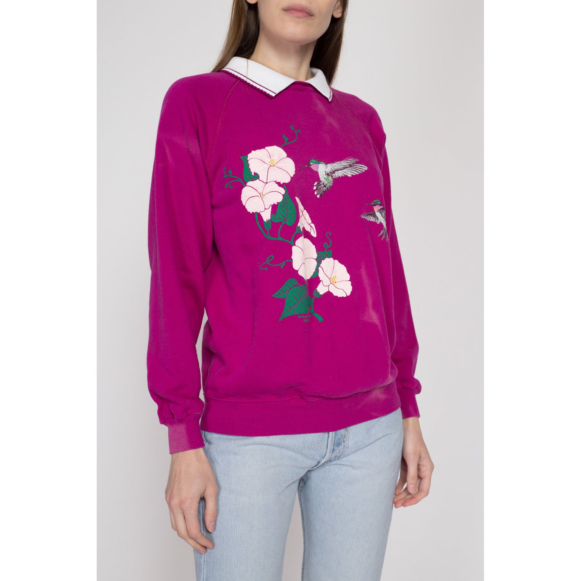 Medium 90s Hummingbird & Flower Collared Sweatshirt | Vintage Cute Animal Graphic Magenta Purple Raglan Sleeve Grandma Pullover