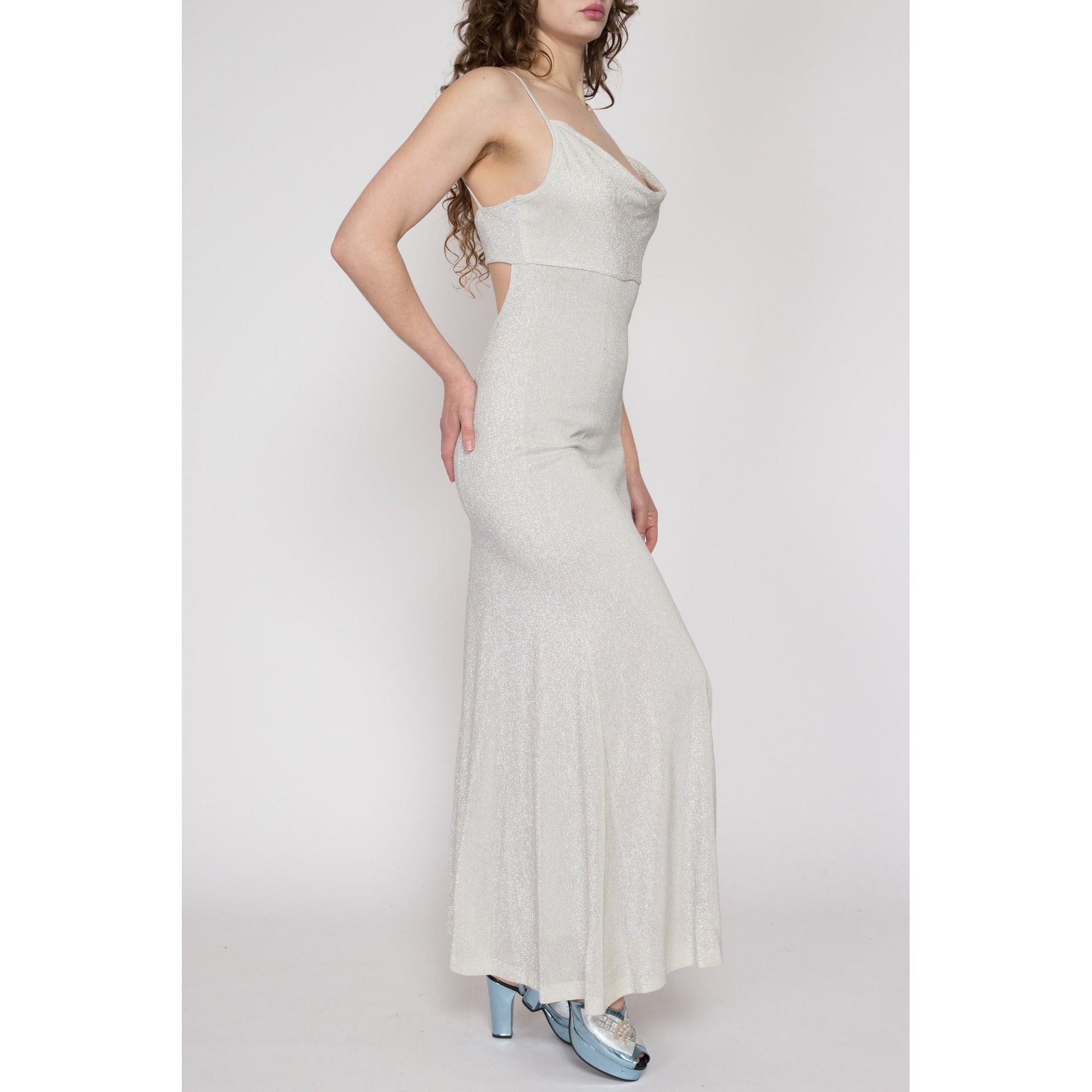 Medium 90s Silver Metallic Keyhole Back Formal Maxi Dress | Vintage Spaghetti Strap Cowl Neck Open Back A Line Evening Gown