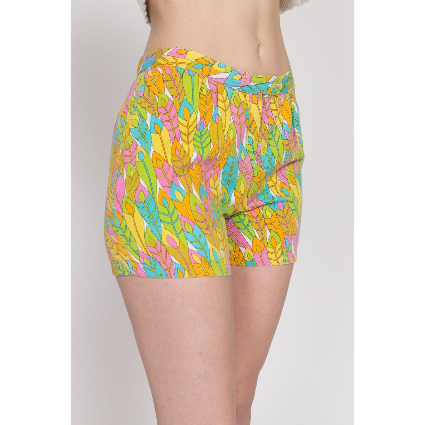 XS 70s Boho Psychedelic Leaf Print Shorts | Vintage Colorful Mid Rise Fitted Booty Shorts