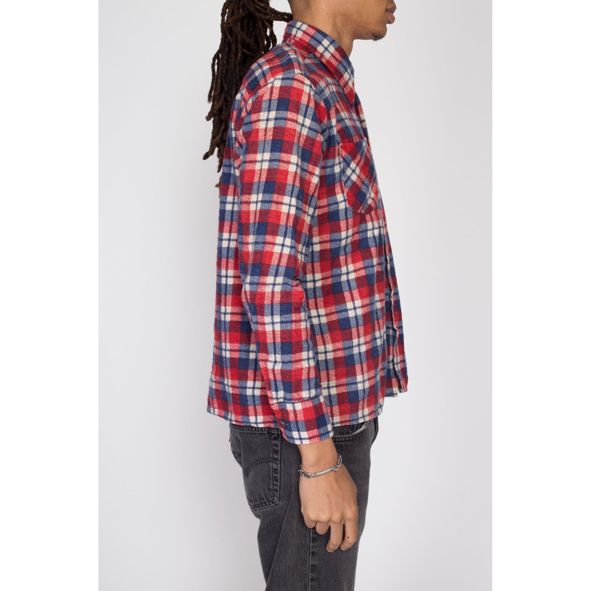 Medium 80s Red & Blue Plaid Flannel Shirt l | Vintage Grunge Button Up Long Sleeve Collared Top