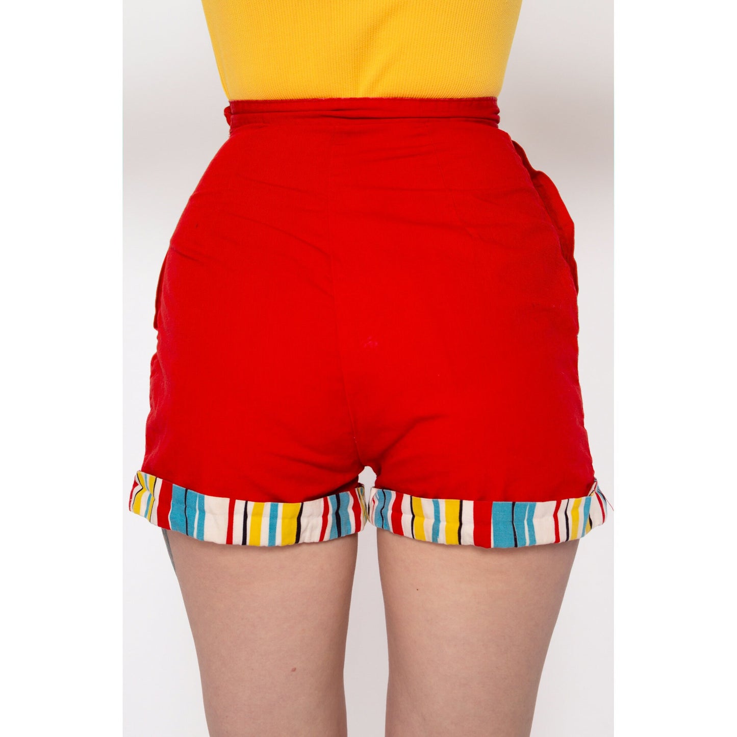 XXS 60s Red Striped Trim Rockabilly Shorts 21" | Retro Vintage High Waisted Pinup Shorts