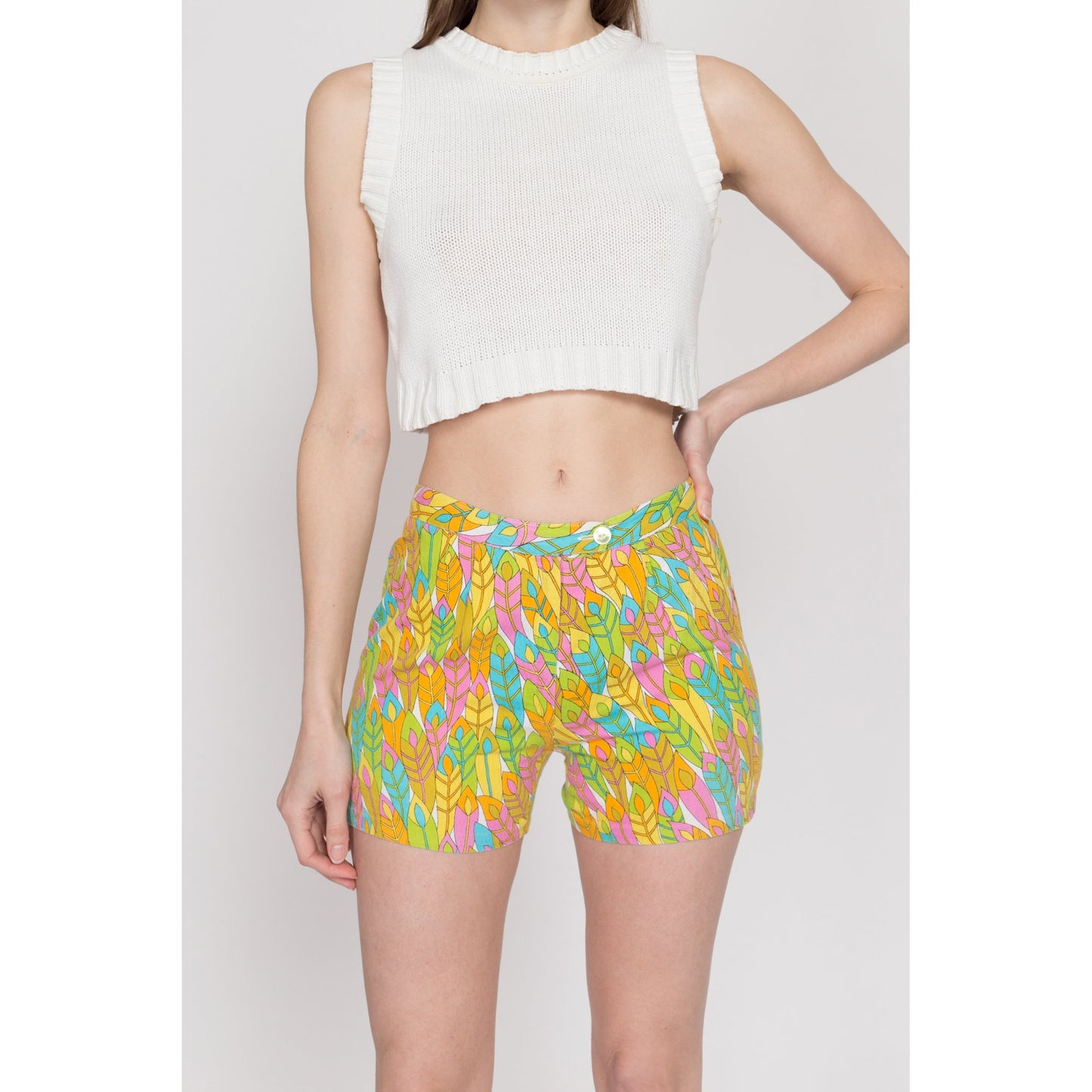 XS 70s Boho Psychedelic Leaf Print Shorts | Vintage Colorful Mid Rise Fitted Booty Shorts