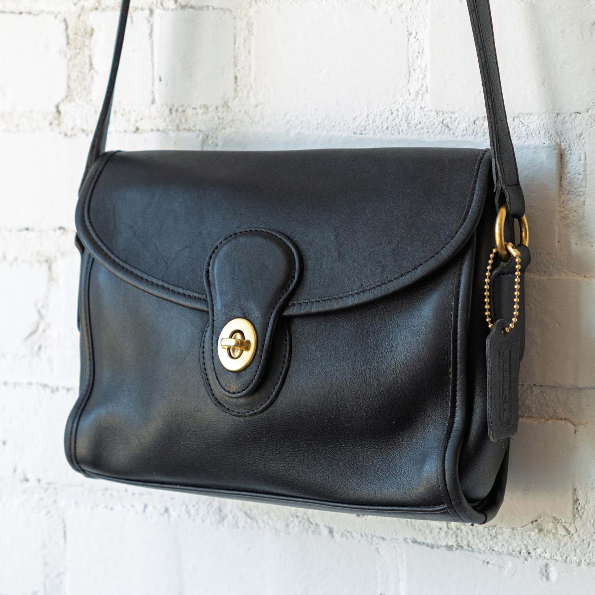 Vintage 90s Coach Devon Black Leather Crossbody Bag #9908 | Designer Shoulder Bag Purse