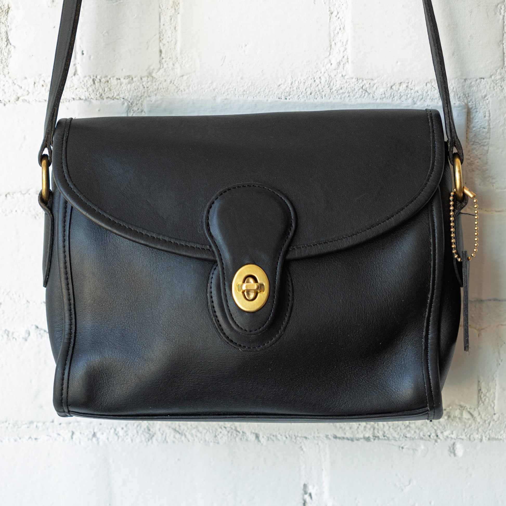Vintage 90s Coach Devon Black Leather Crossbody Bag #9908 | Designer Shoulder Bag Purse